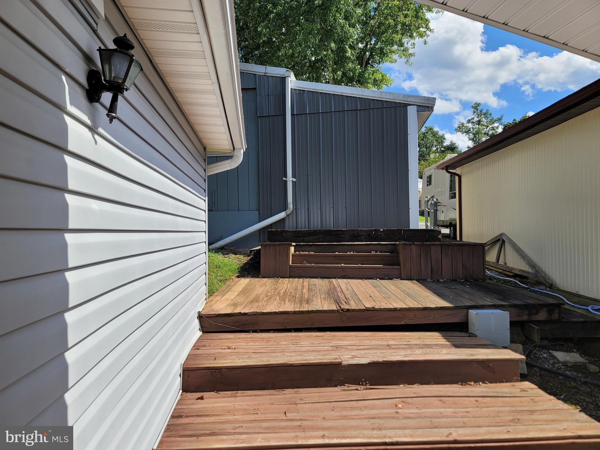 RIVER BEND - Residential