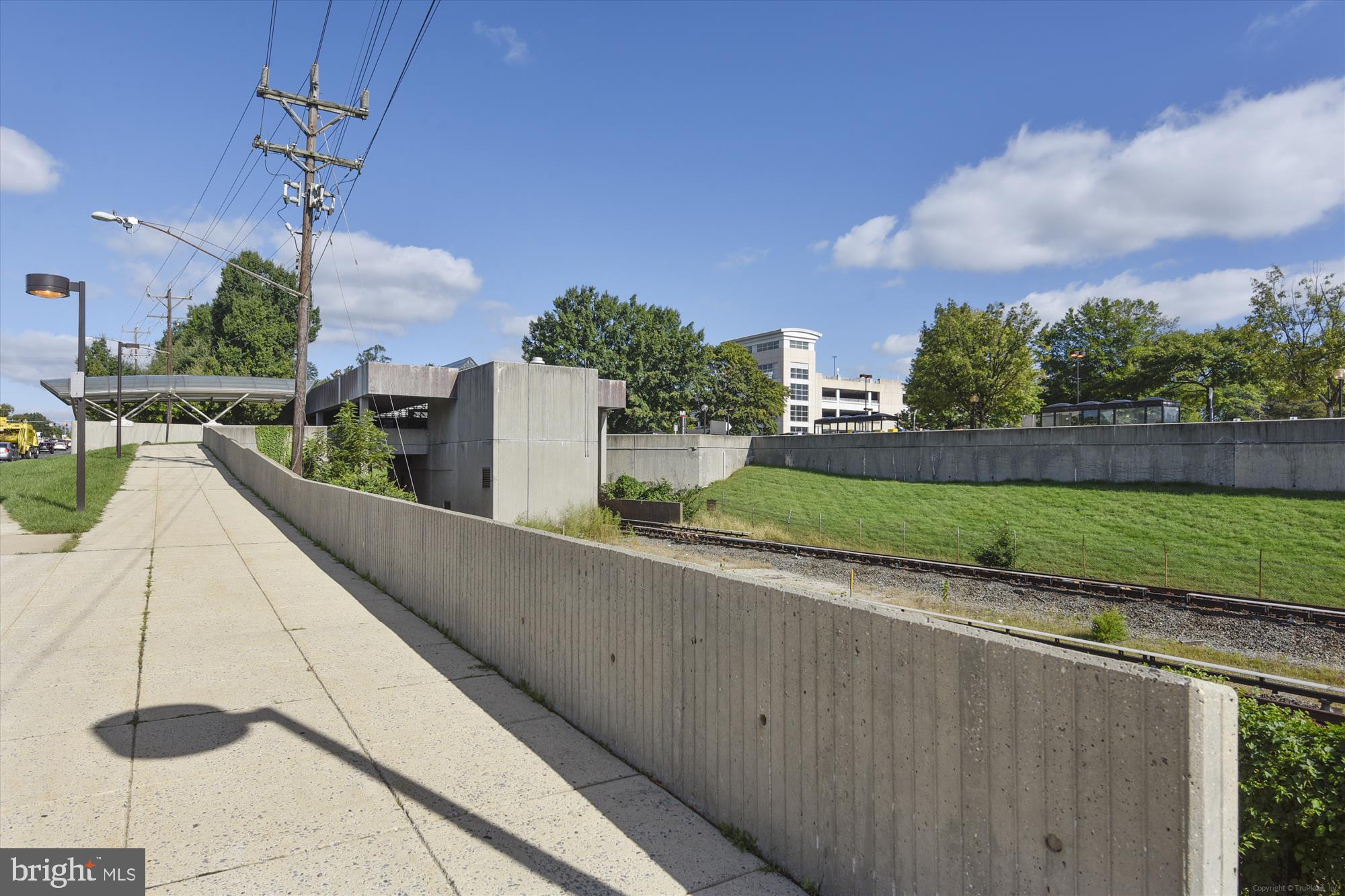 PARKSIDE CONDOMINIUMS - Residential