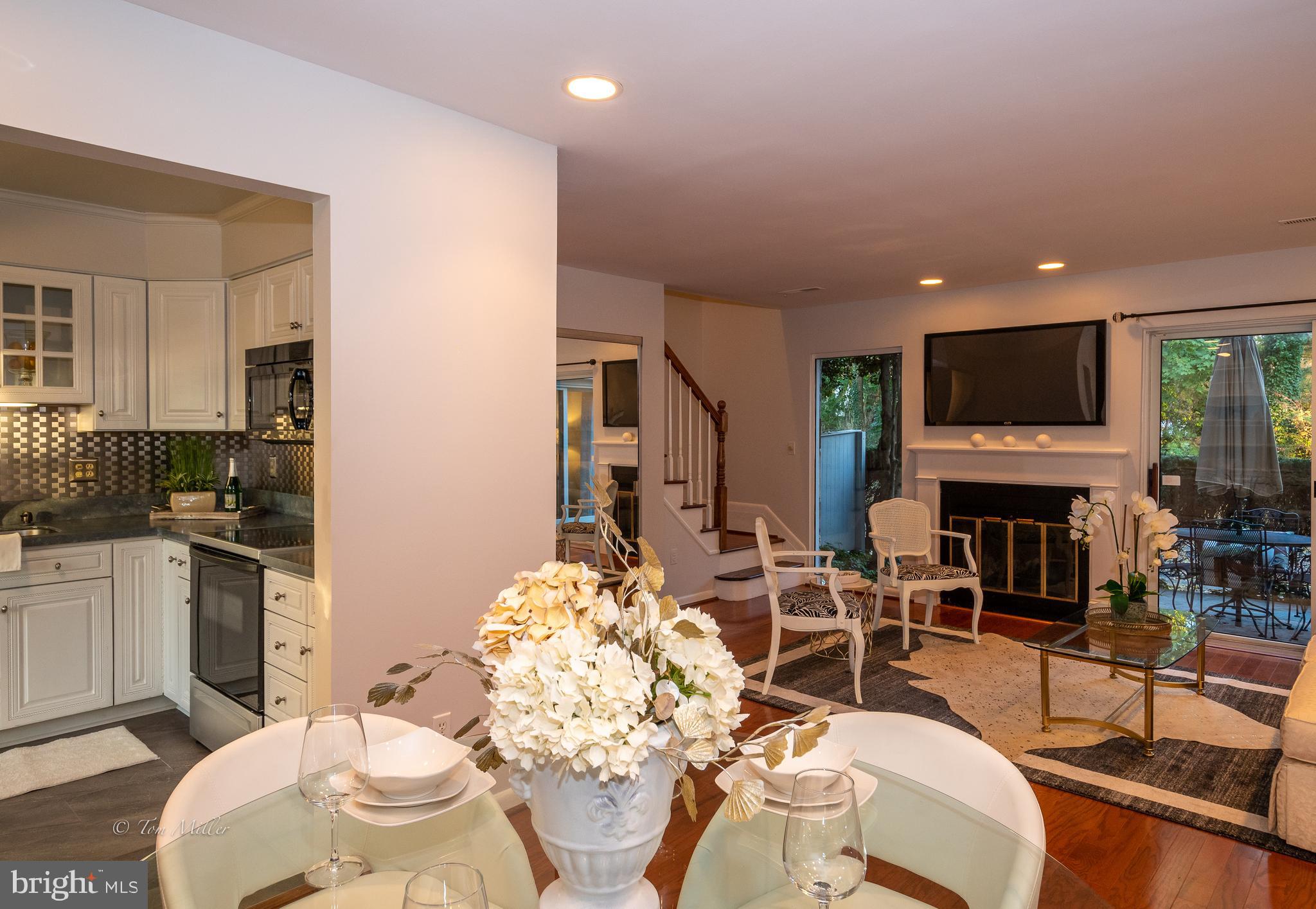 CHESAPEAKE STONE MANOR - Residential