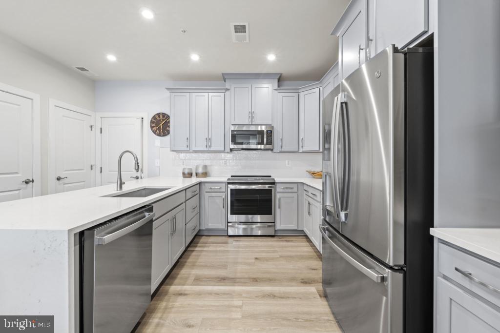 DULLES TECHNOLOGY - Residential