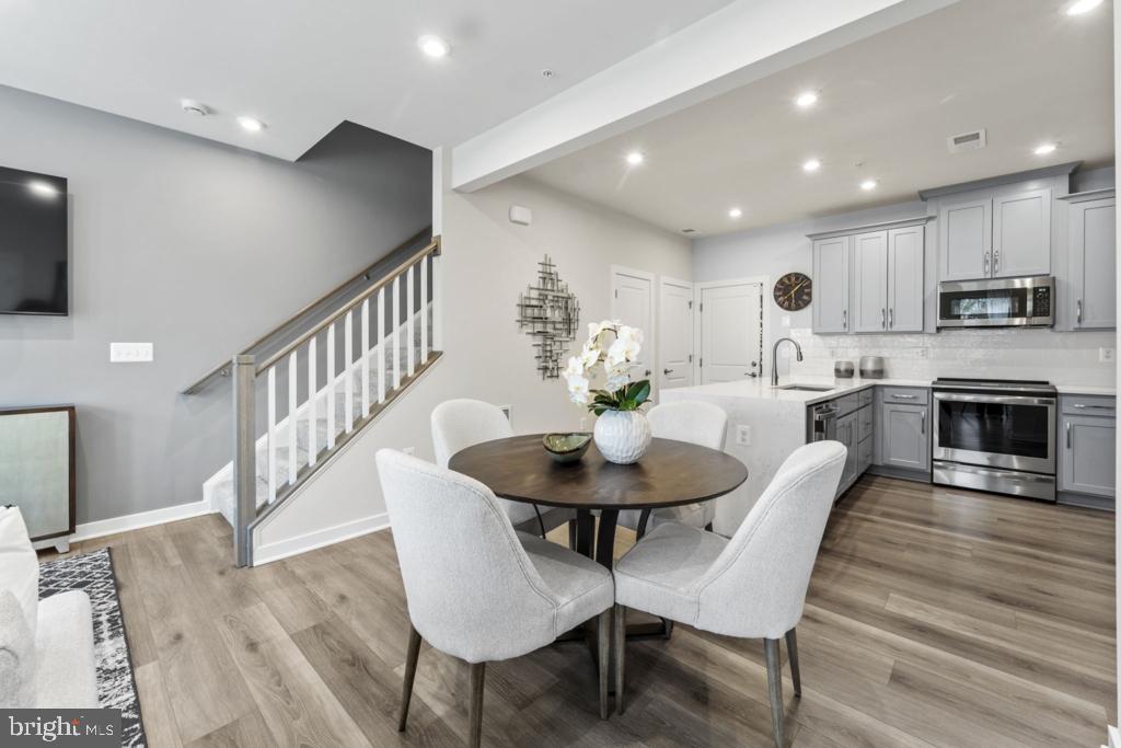 DULLES TECHNOLOGY - Residential