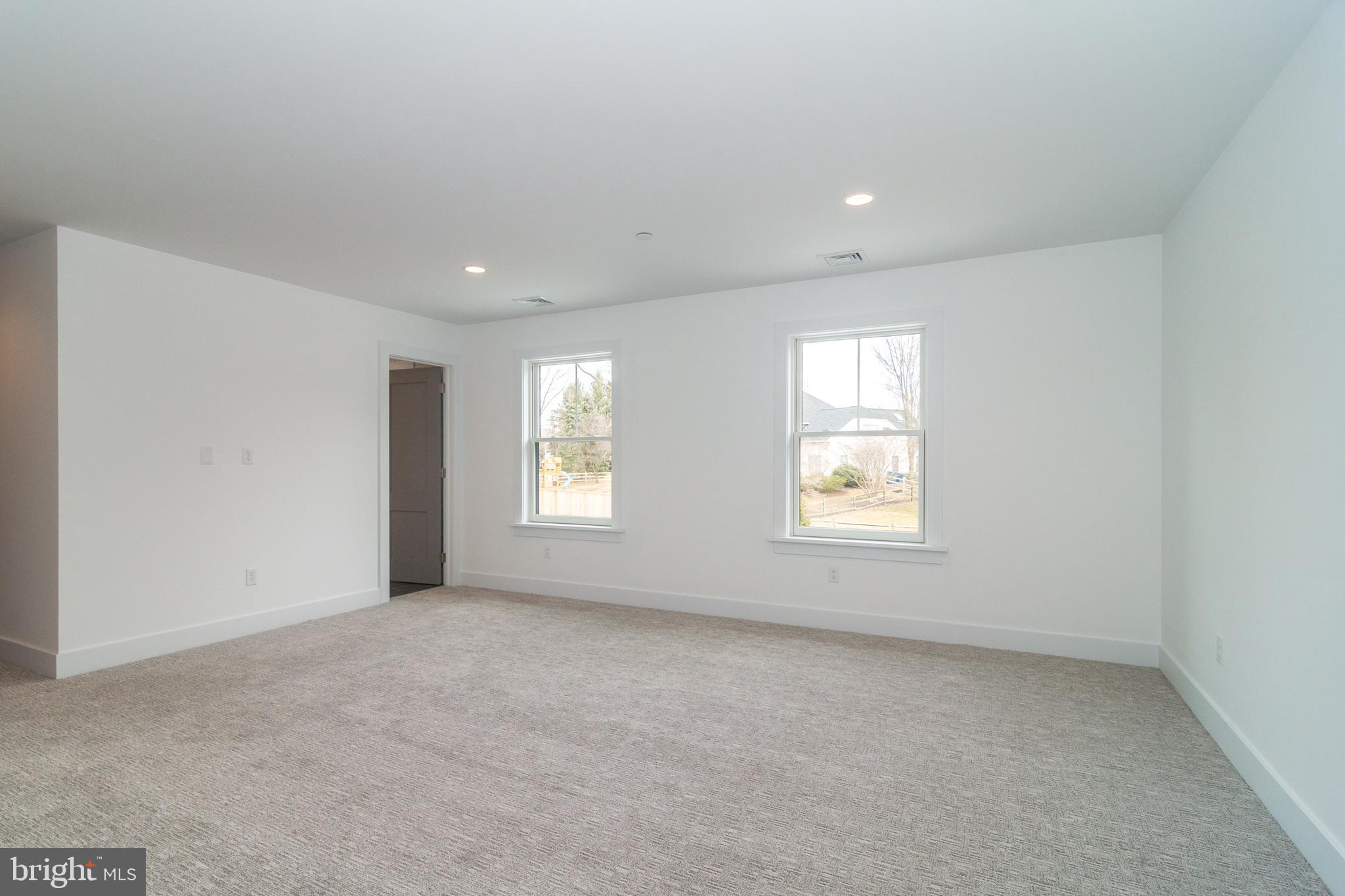 WAYNEFIELD - Residential