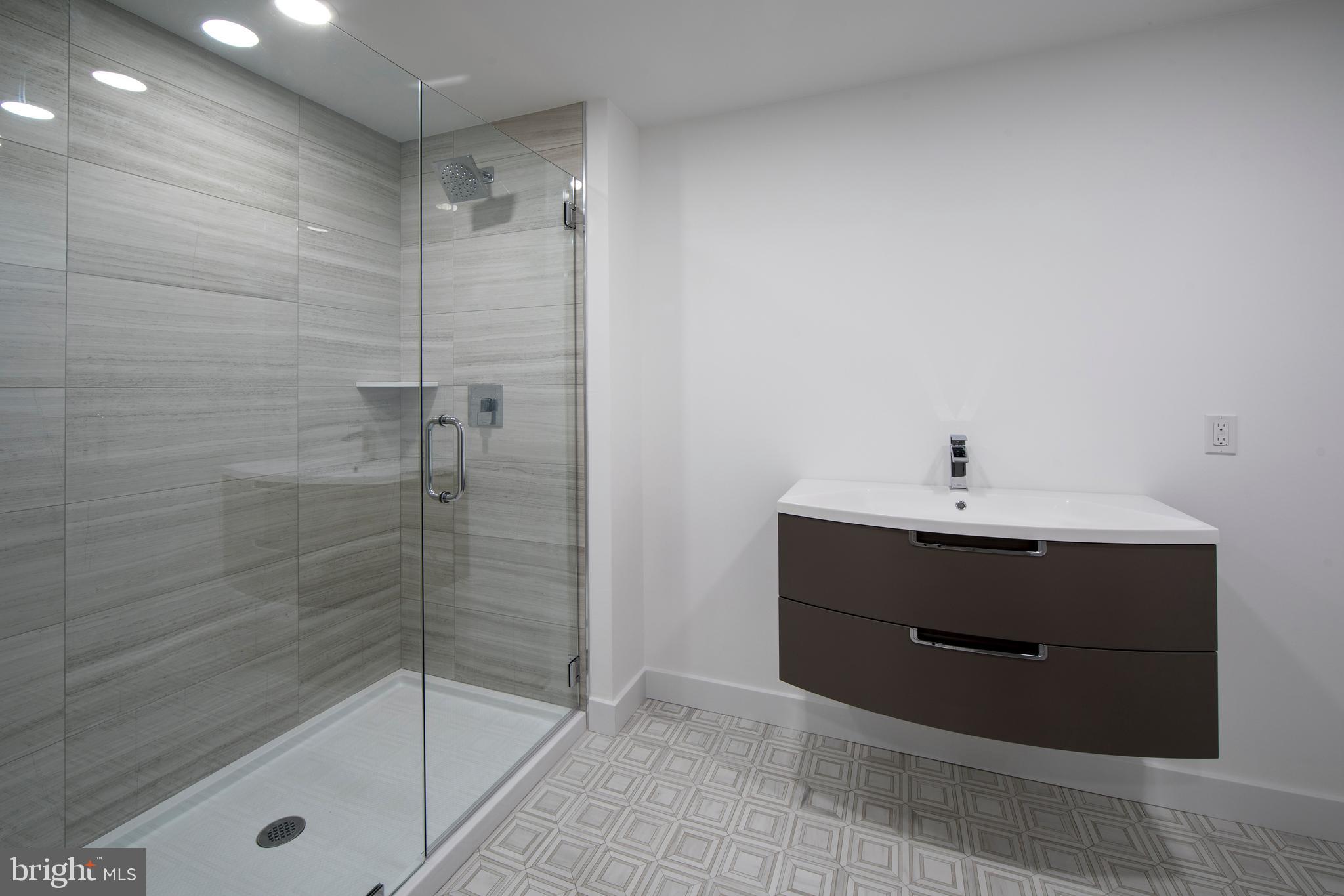 WAYNEFIELD - Residential