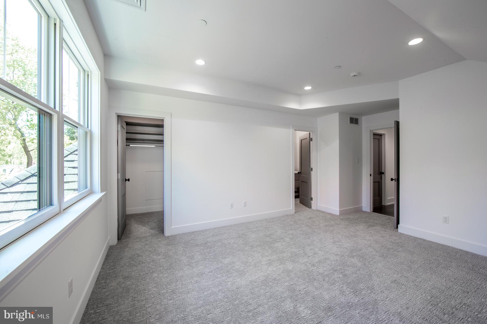 WAYNEFIELD - Residential