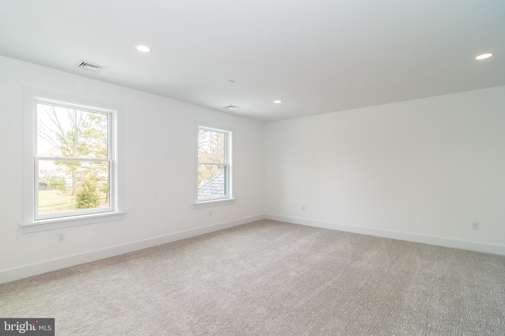 WAYNEFIELD - Residential