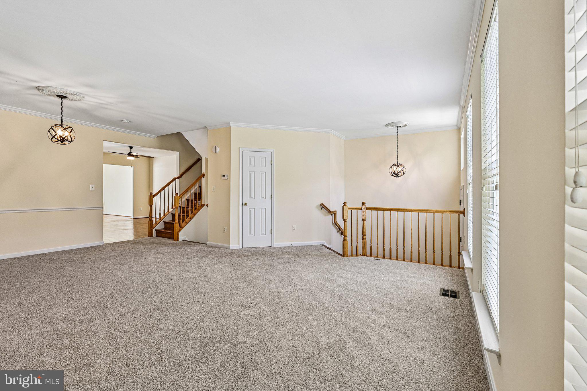 26071 NIMBLETON SQUARE