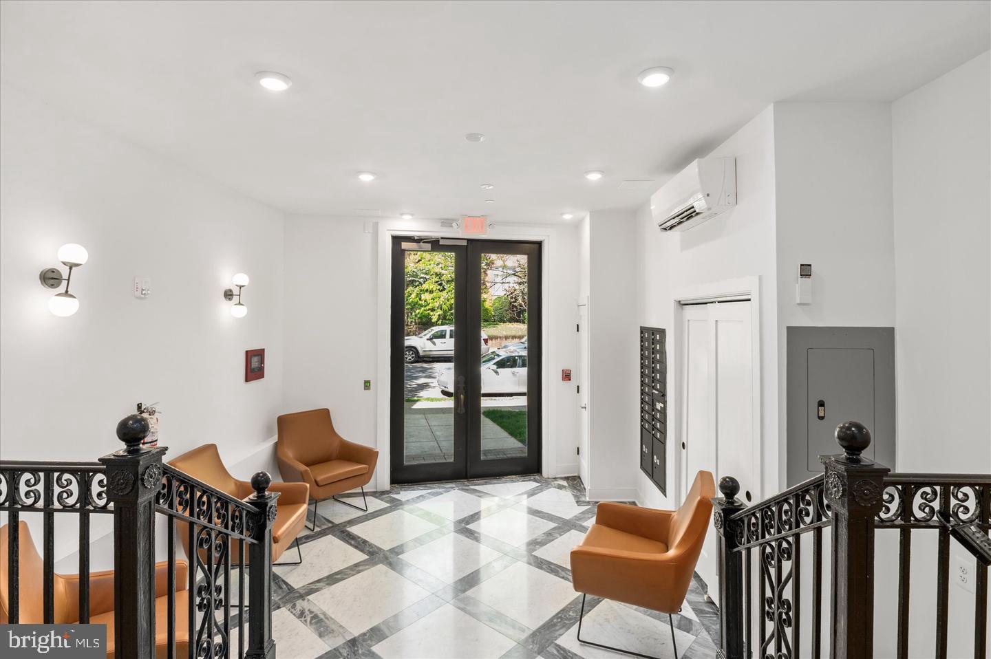 2869 28TH NW 4