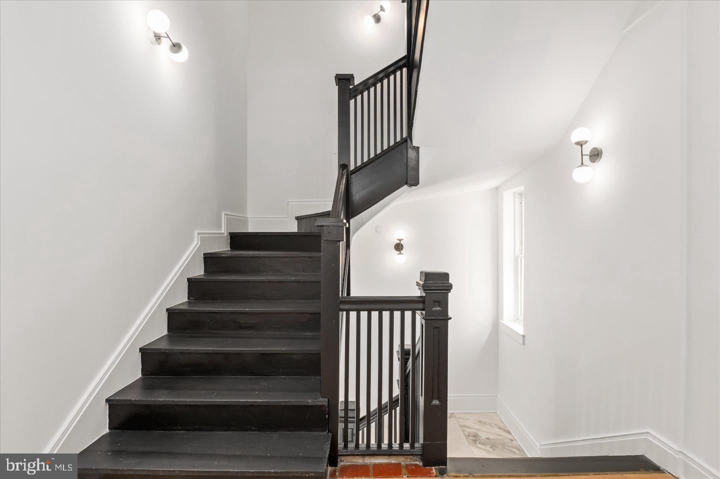2869 28TH NW 4