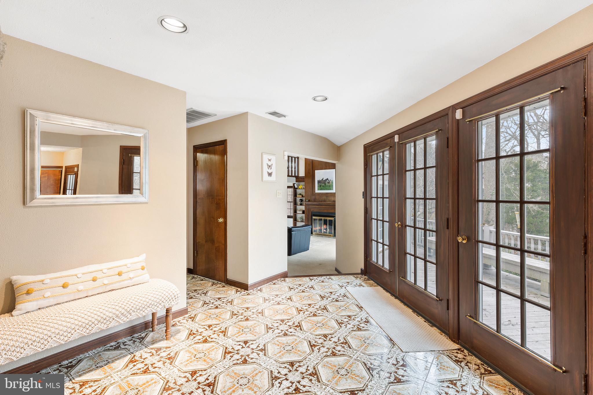 STRAFFORD VILLAGE - Residential