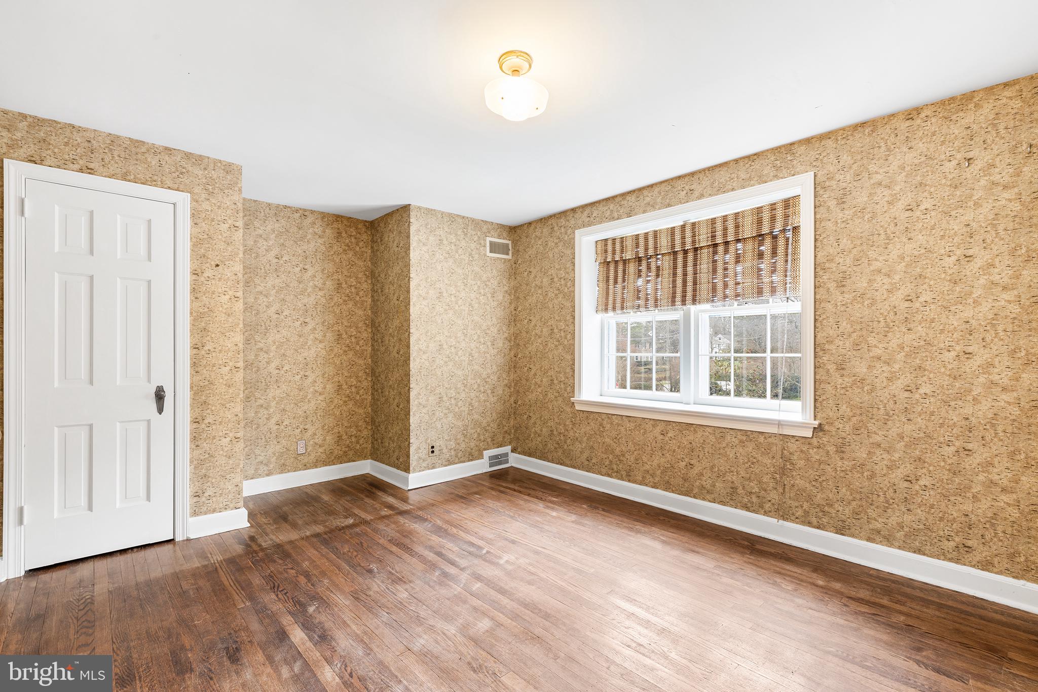 STRAFFORD VILLAGE - Residential