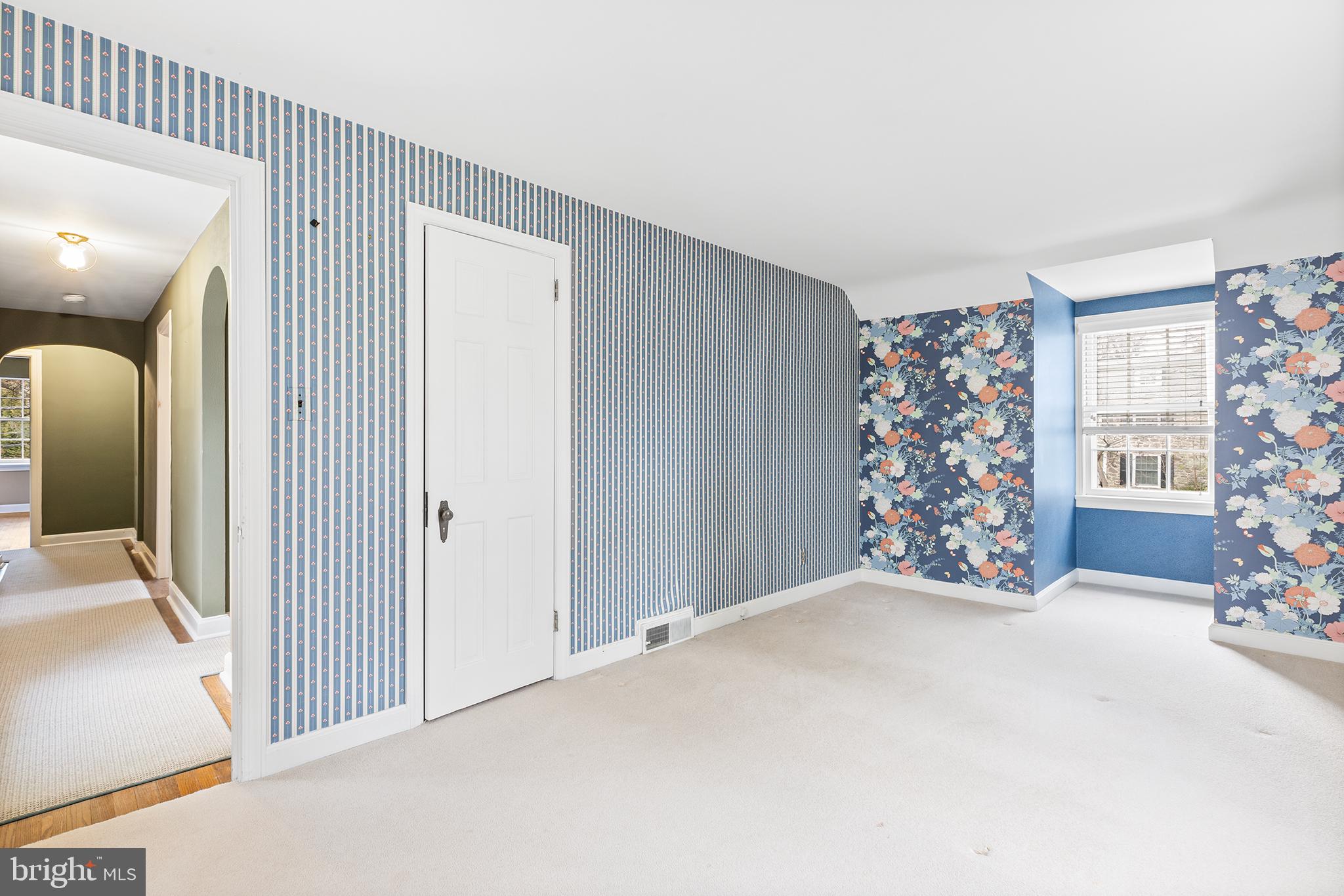 STRAFFORD VILLAGE - Residential