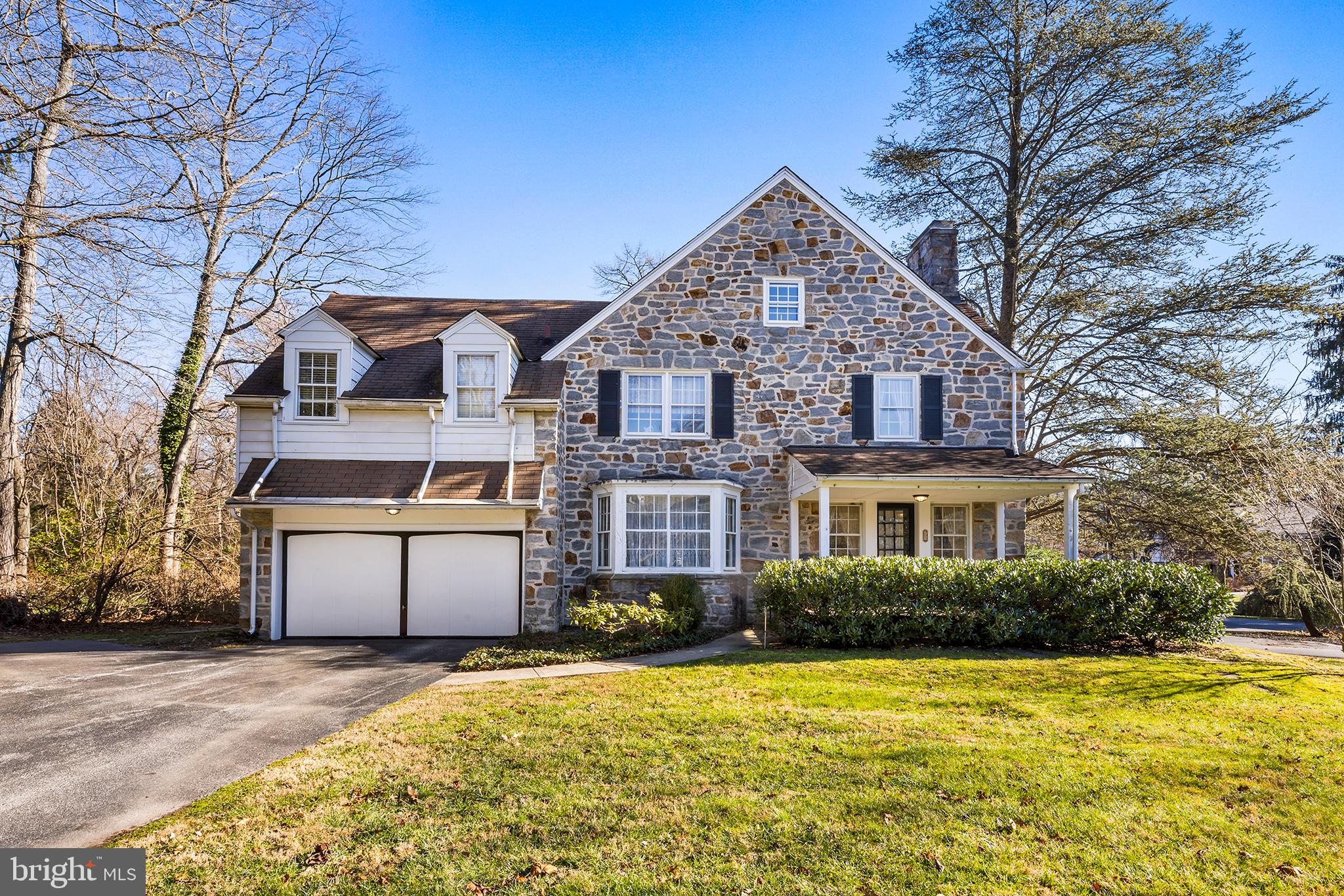 STRAFFORD VILLAGE - Residential