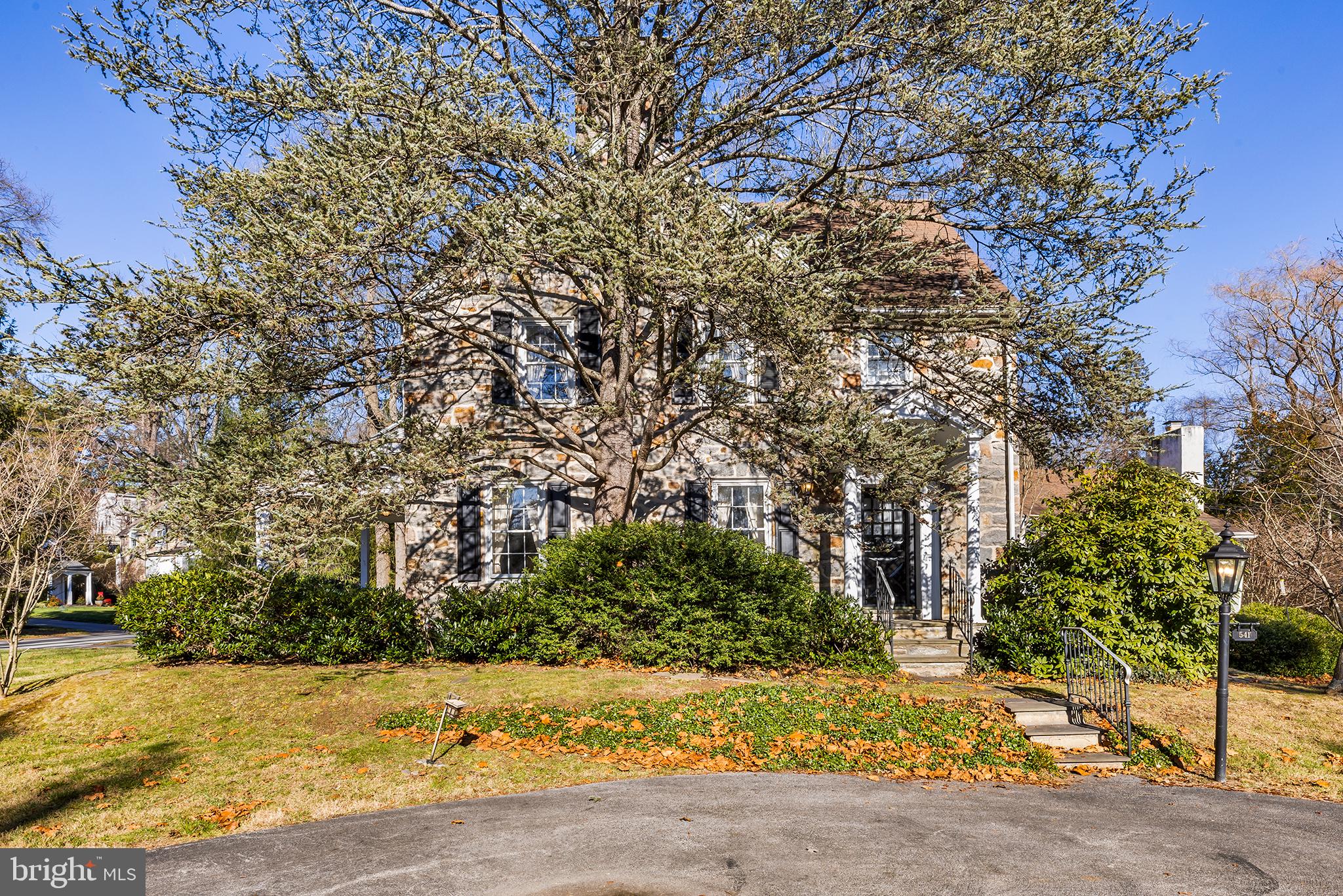 STRAFFORD VILLAGE - Residential