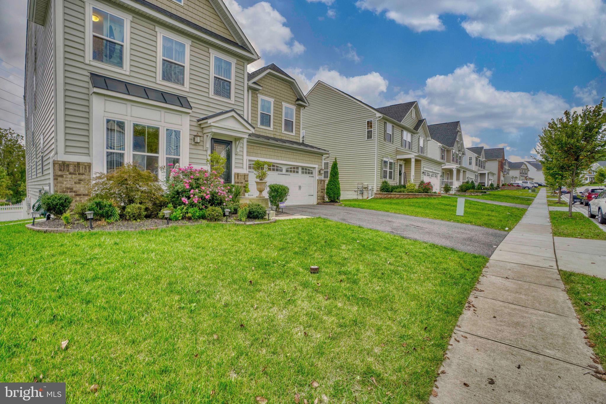 5625 CRESCENT RIDGE DRIVE