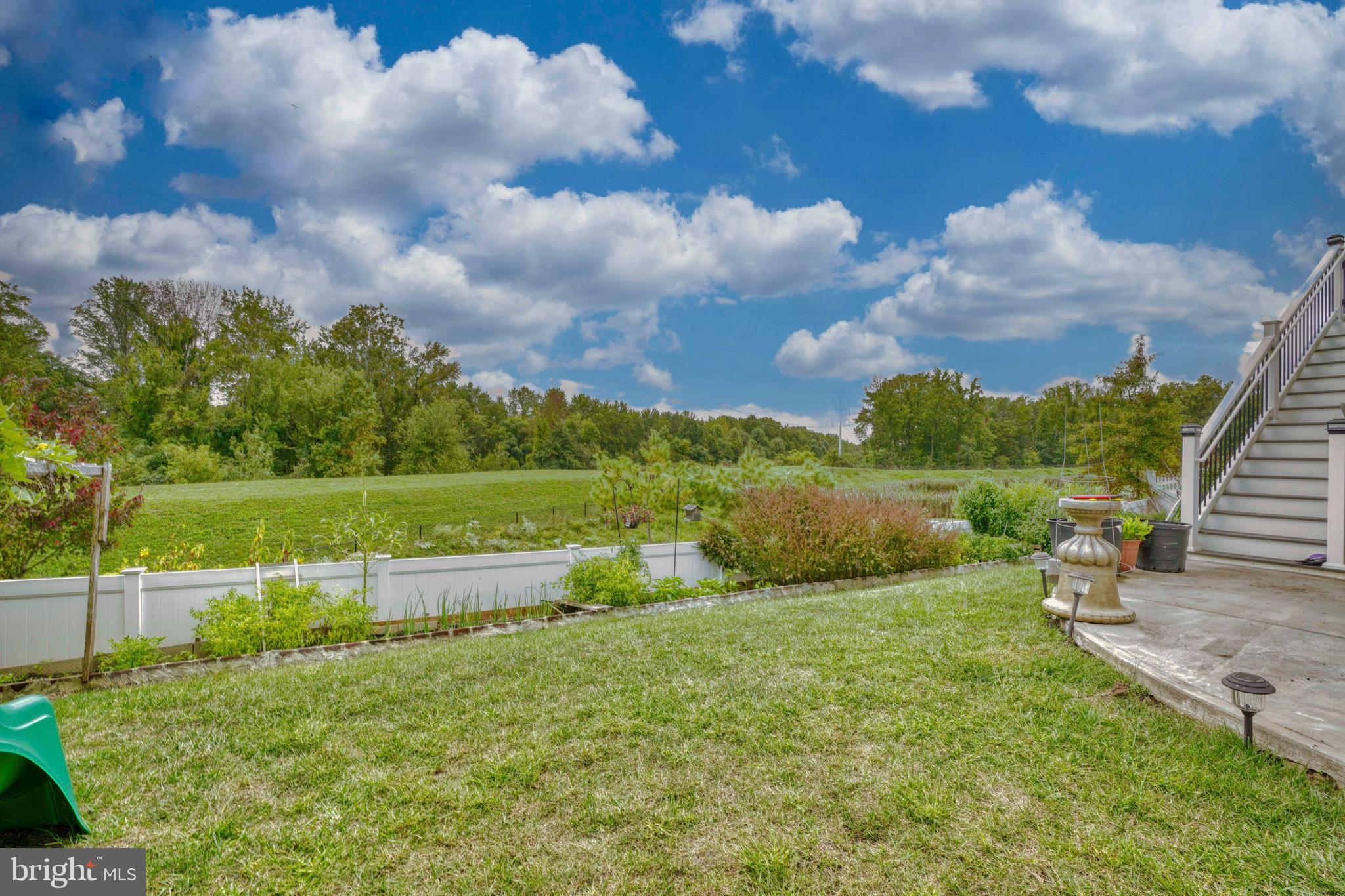 5625 CRESCENT RIDGE DRIVE