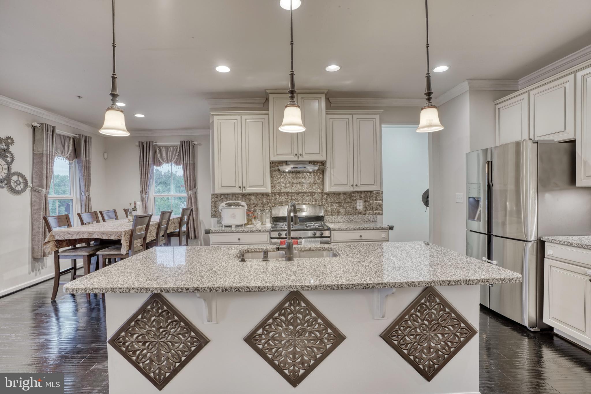 5625 CRESCENT RIDGE DRIVE