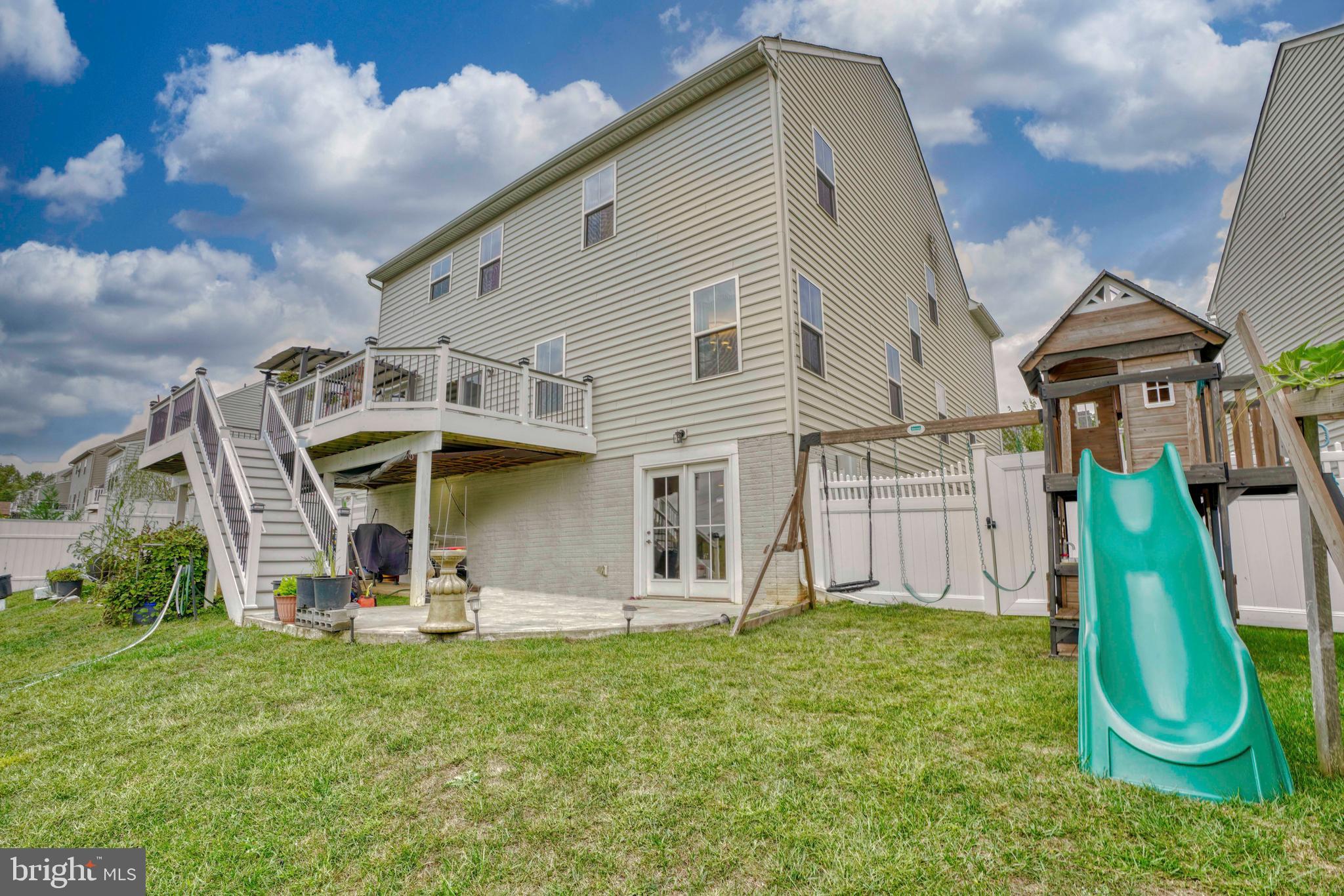 5625 CRESCENT RIDGE DRIVE