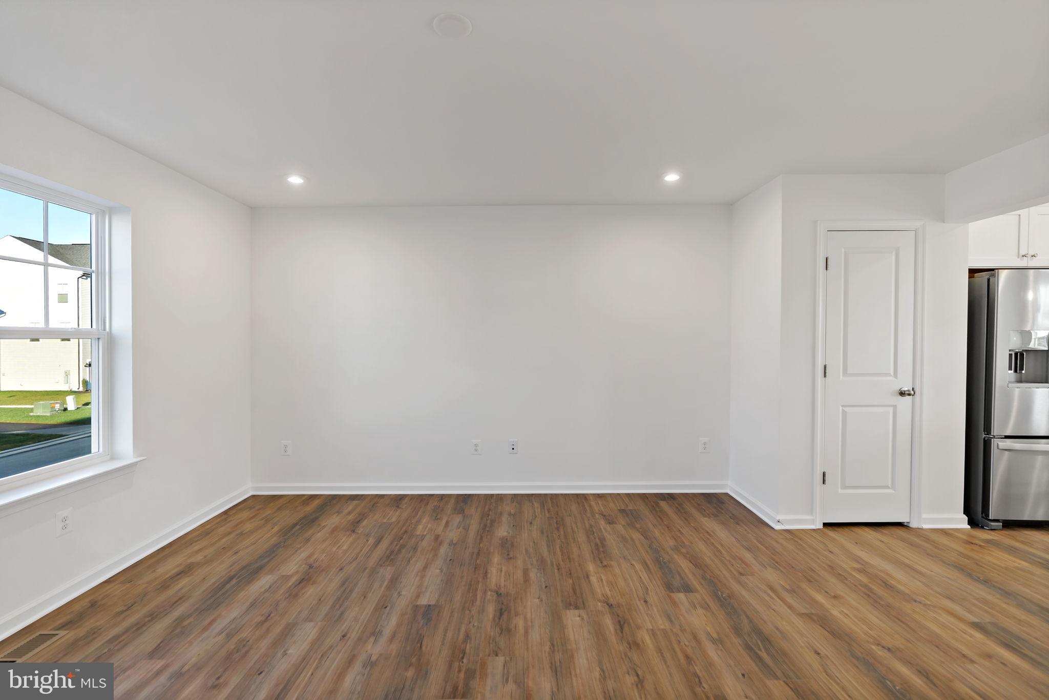 SOUTH BROOK - Residential