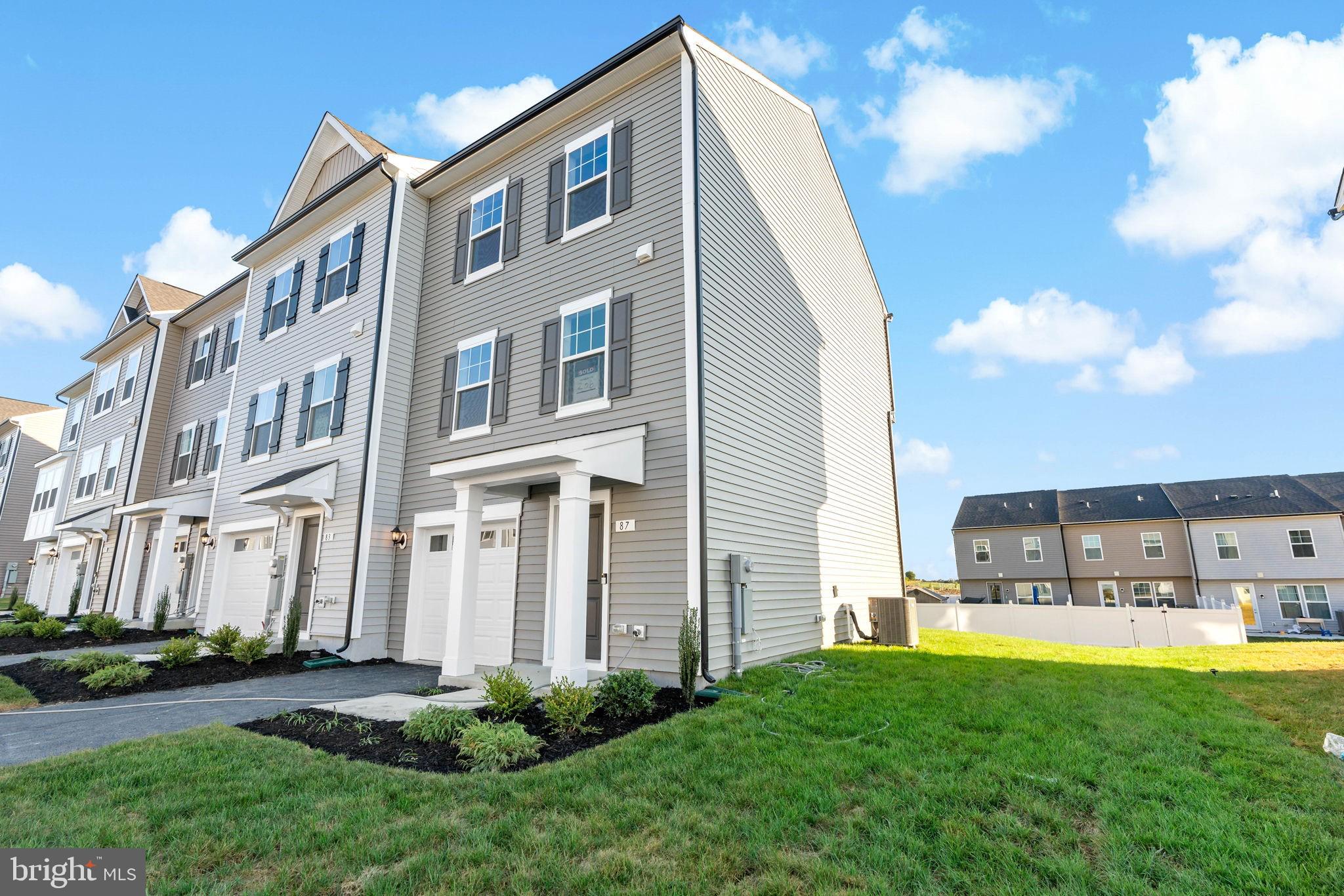 SOUTH BROOK - Residential