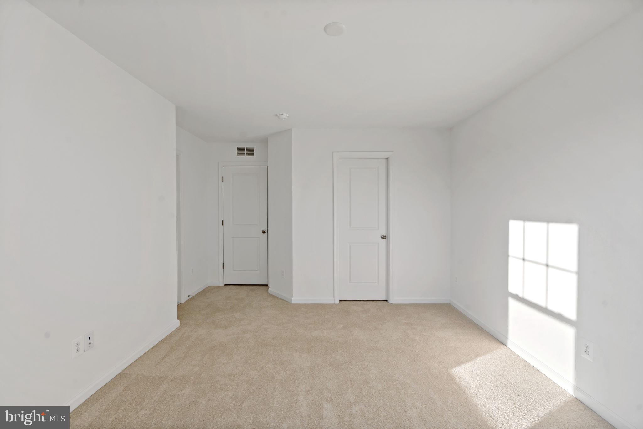 SOUTH BROOK - Residential