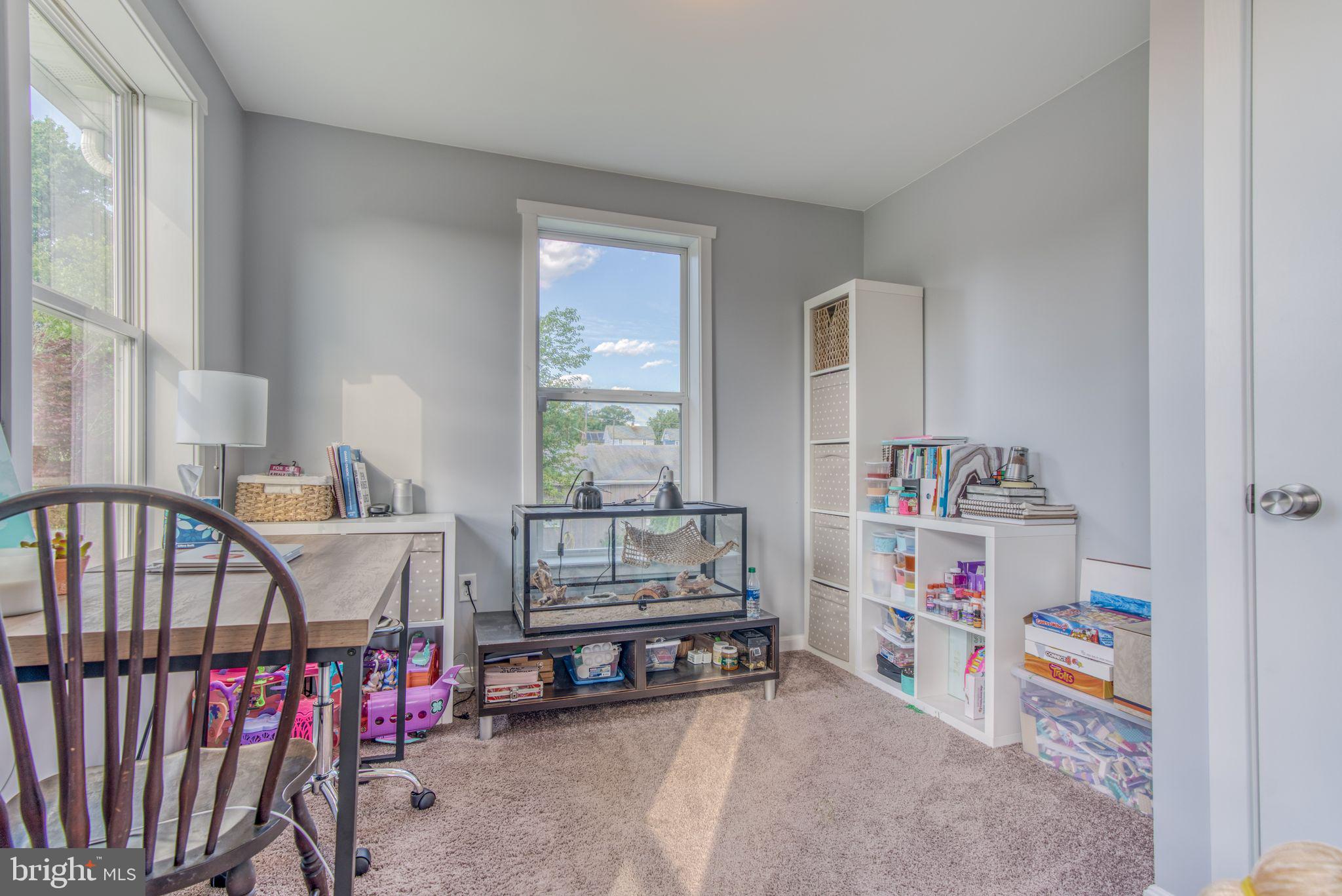 PERRYVILLE - Residential