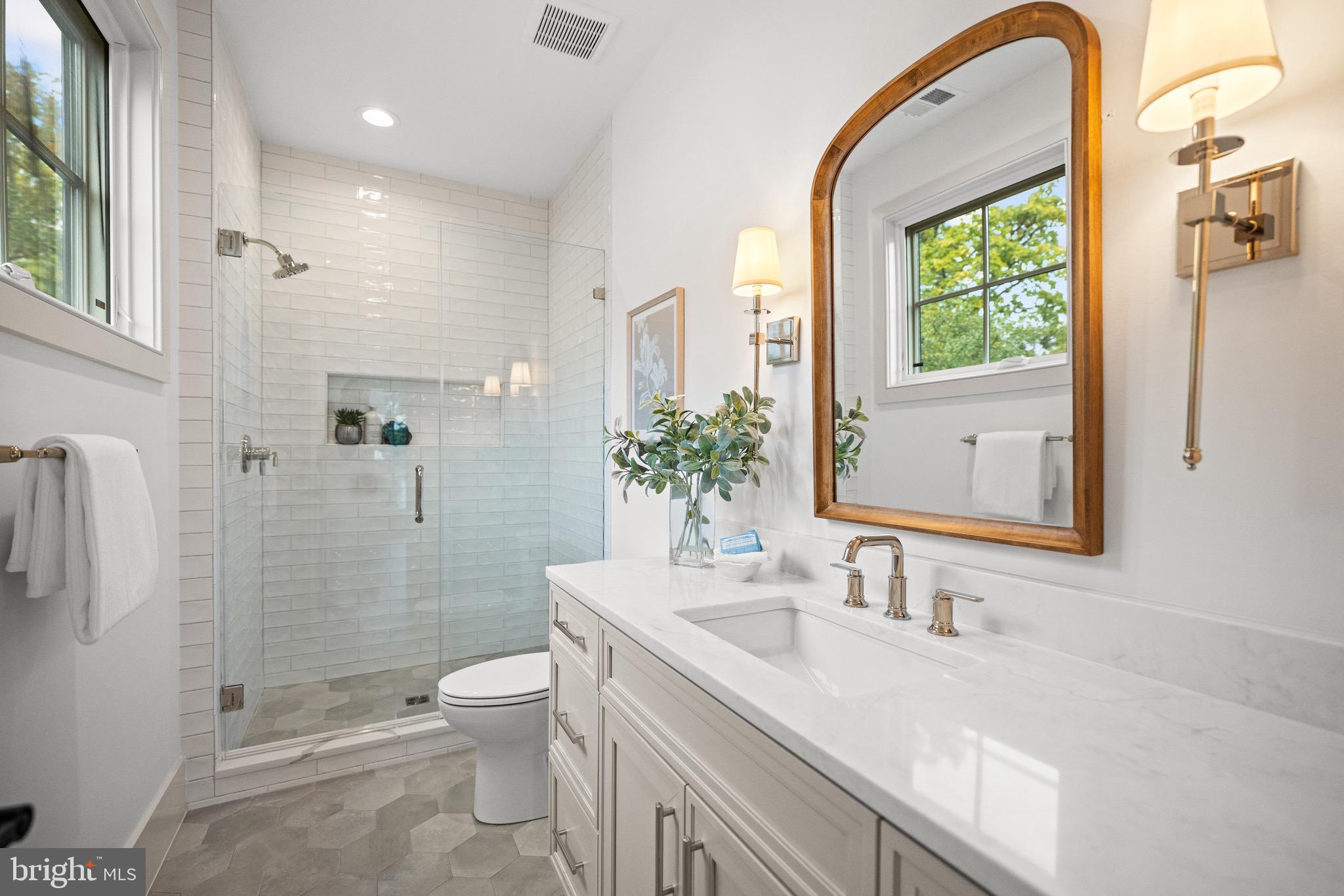 MAYWOOD - Residential