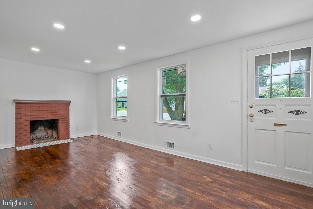 DOMINION HILLS - Residential