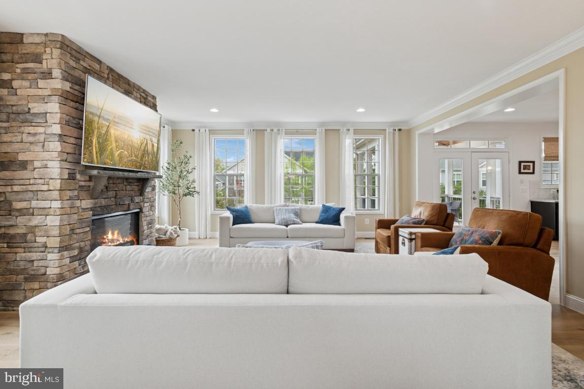 GROVE AT WILLOWSFORD - Residential