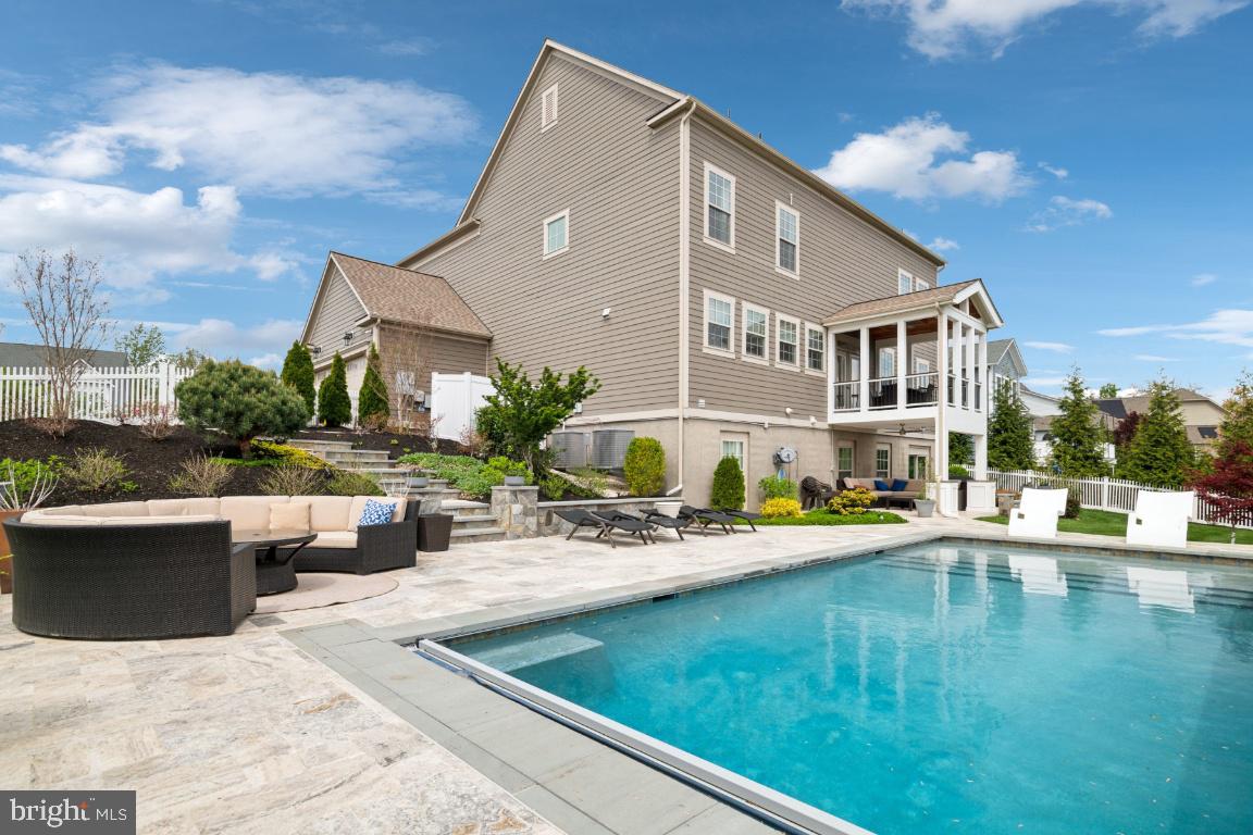 GROVE AT WILLOWSFORD - Residential