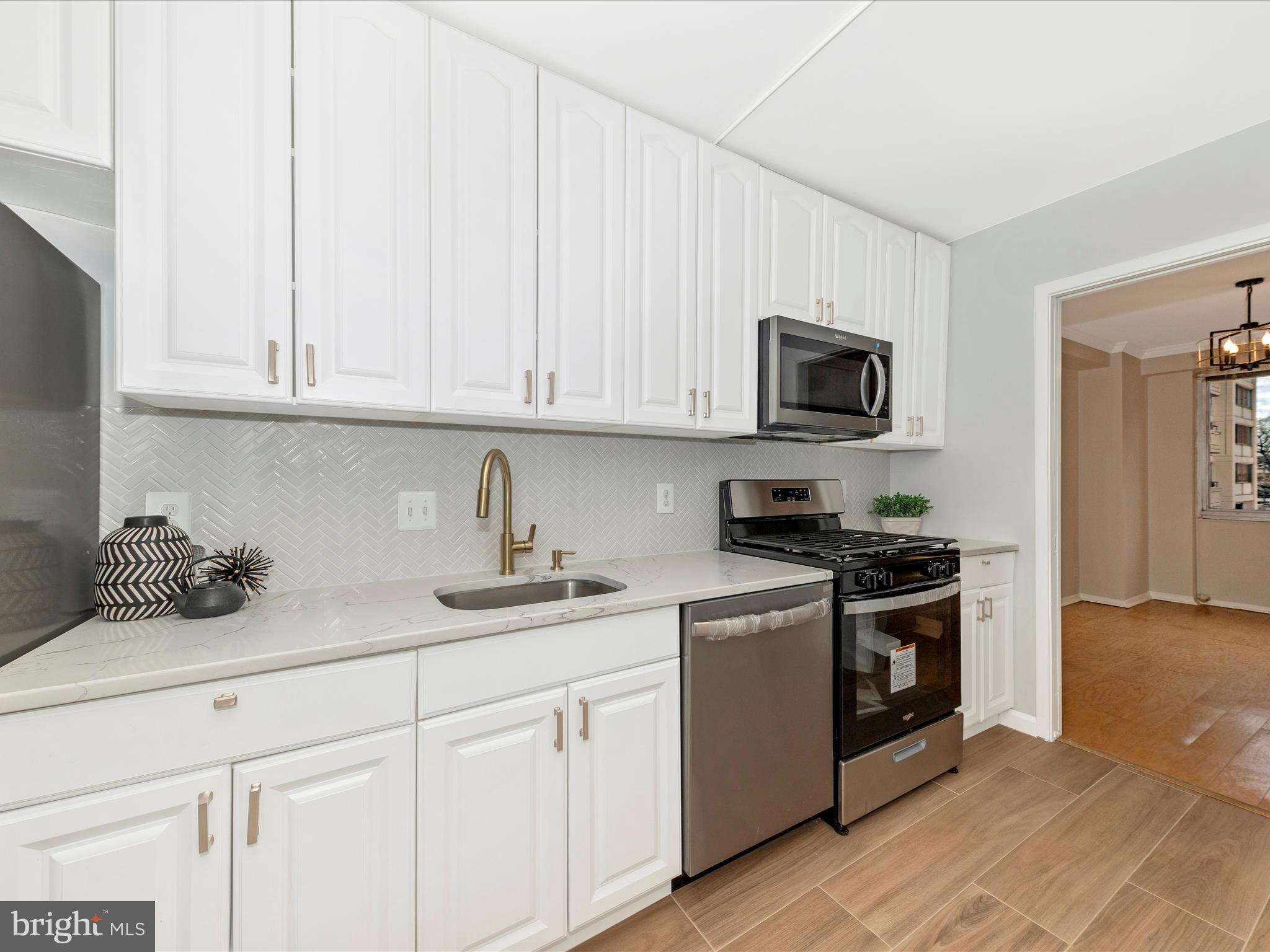 4515 WILLARD AVENUE S616