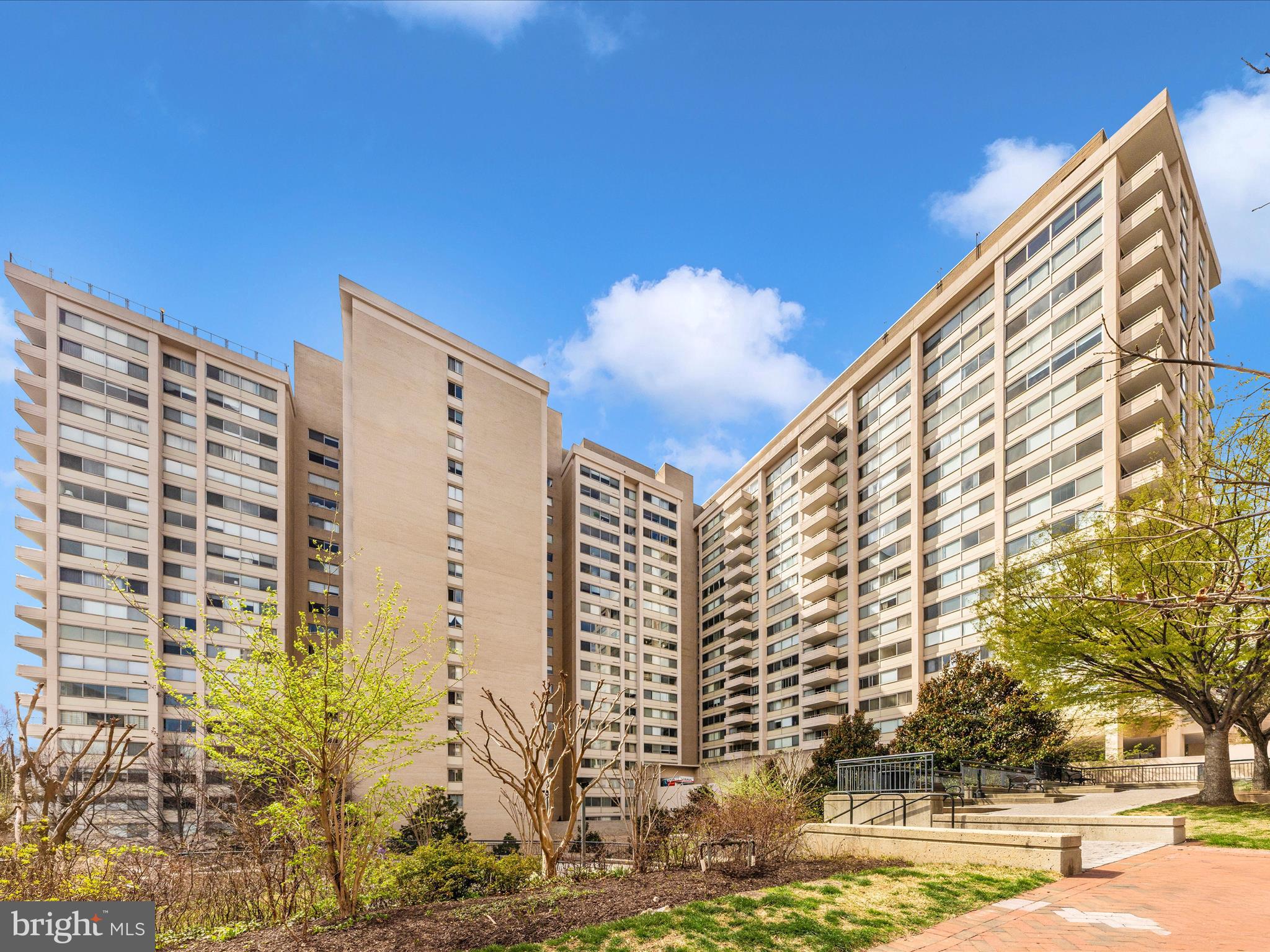 WILLOUGHBY OF CHEVY CHASE - Residential