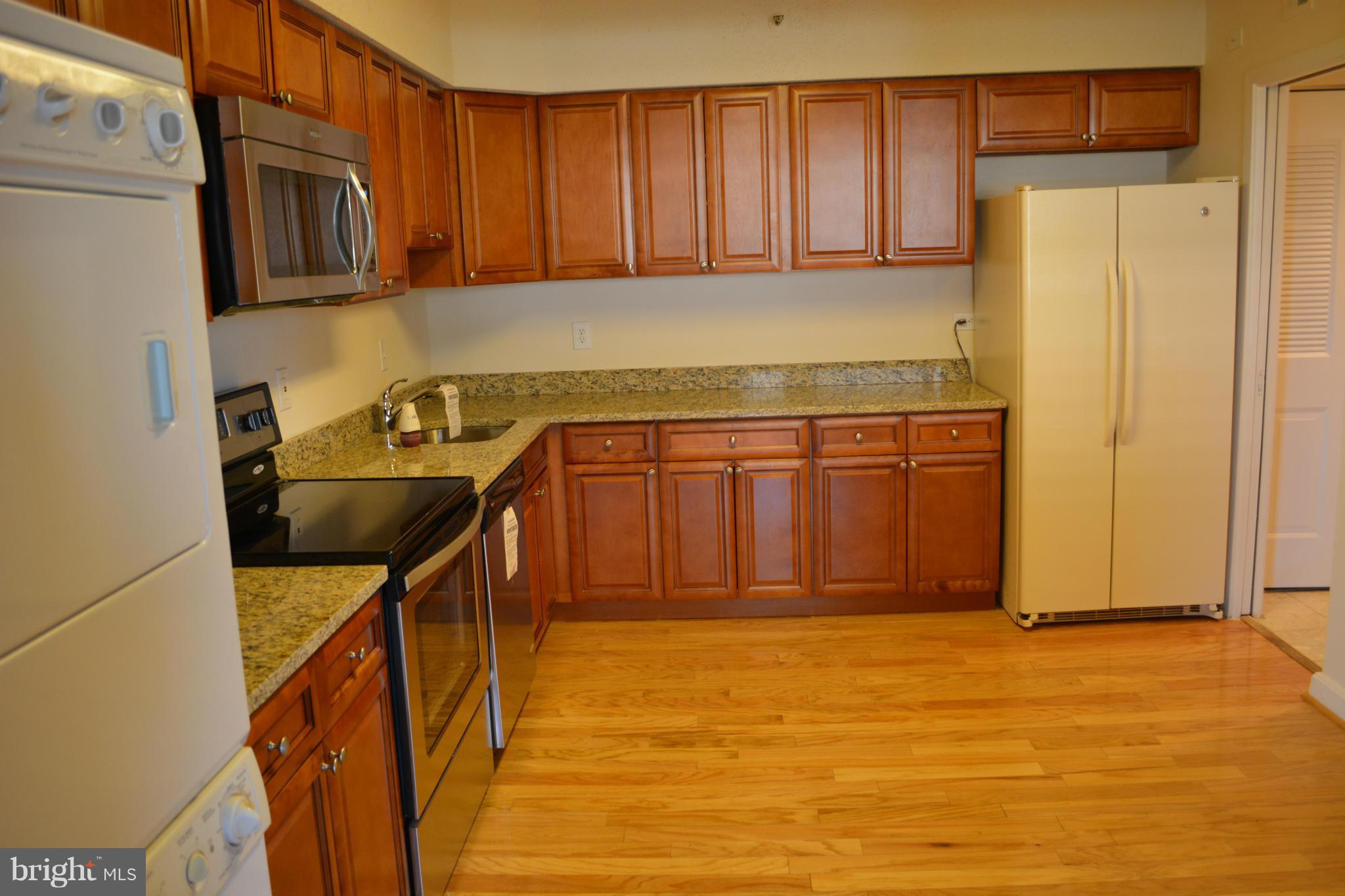 SKYLINE HOUSE - Residential Lease