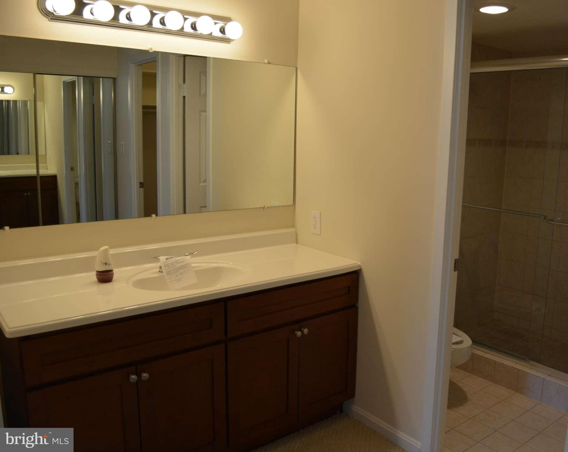 SKYLINE HOUSE - Residential Lease