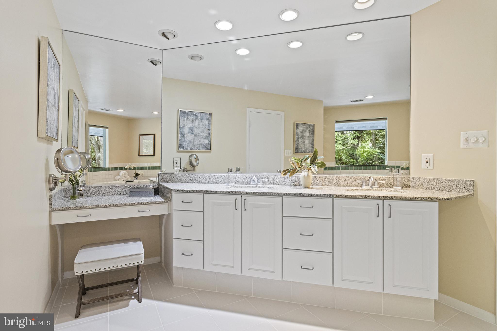 DEWEY PARK - Residential