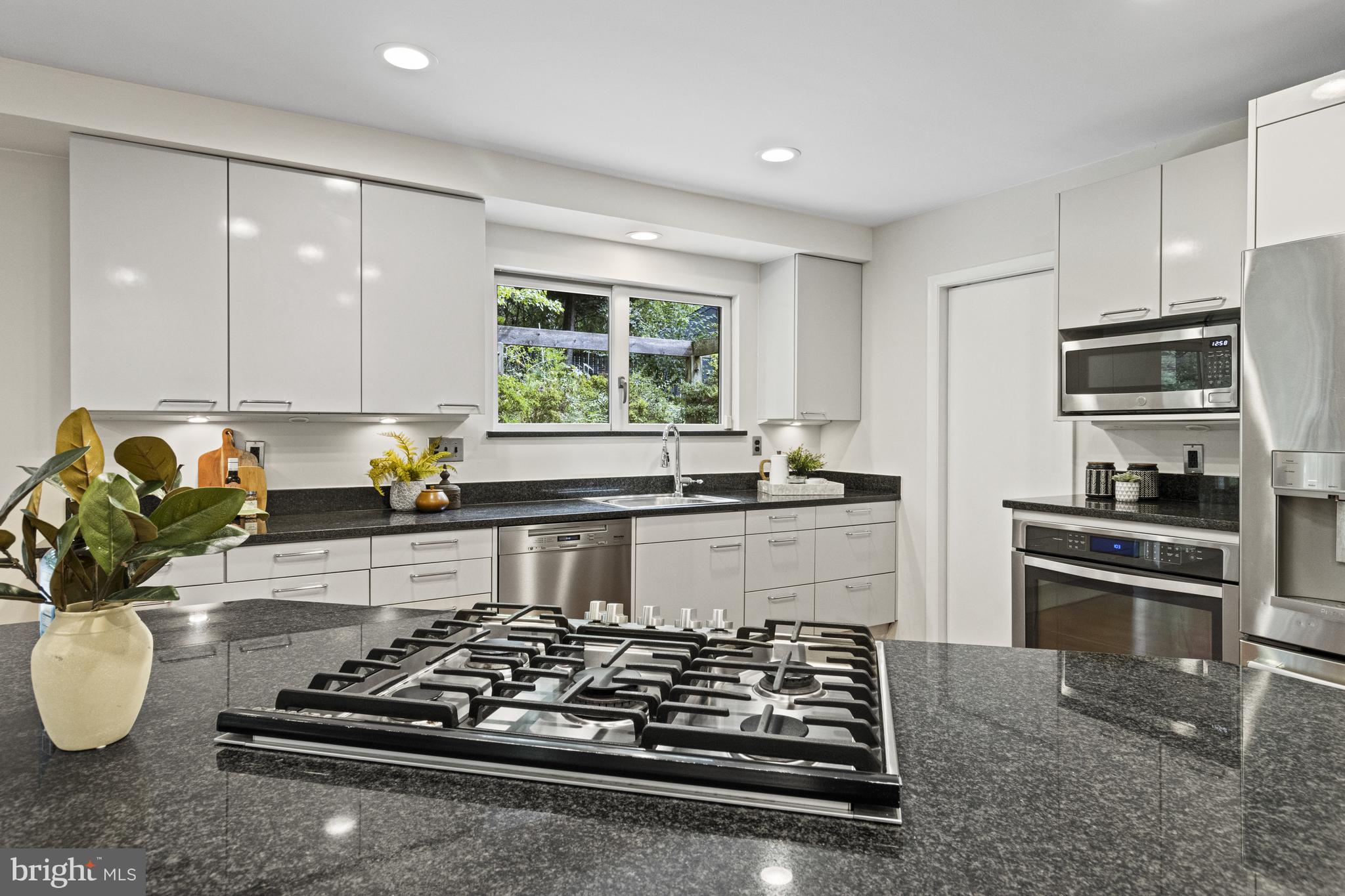 DEWEY PARK - Residential