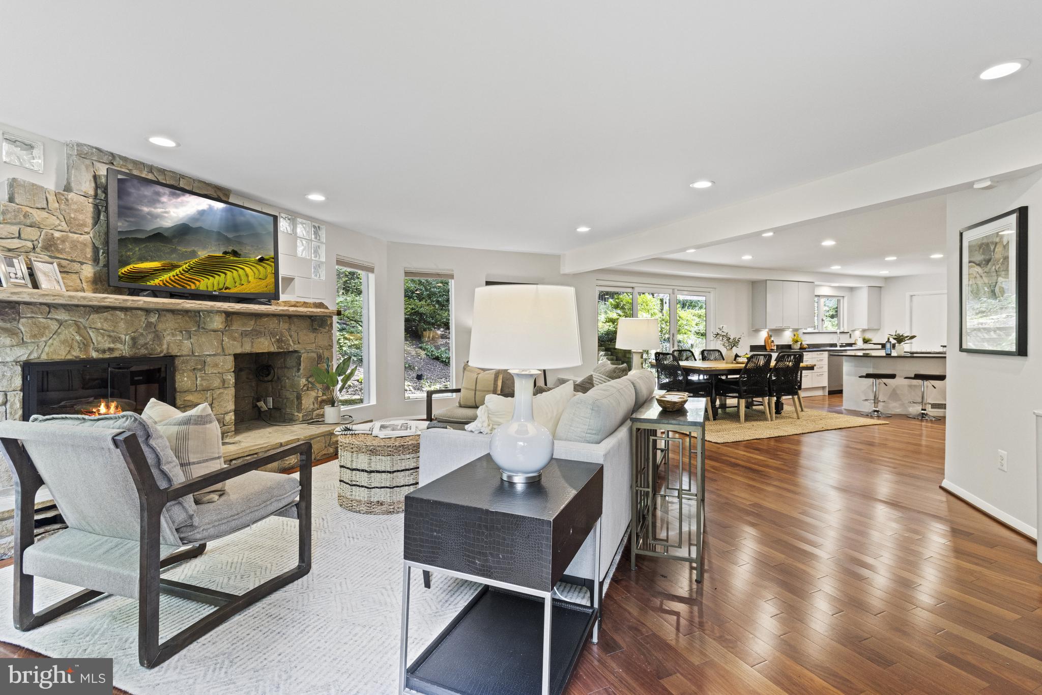 DEWEY PARK - Residential