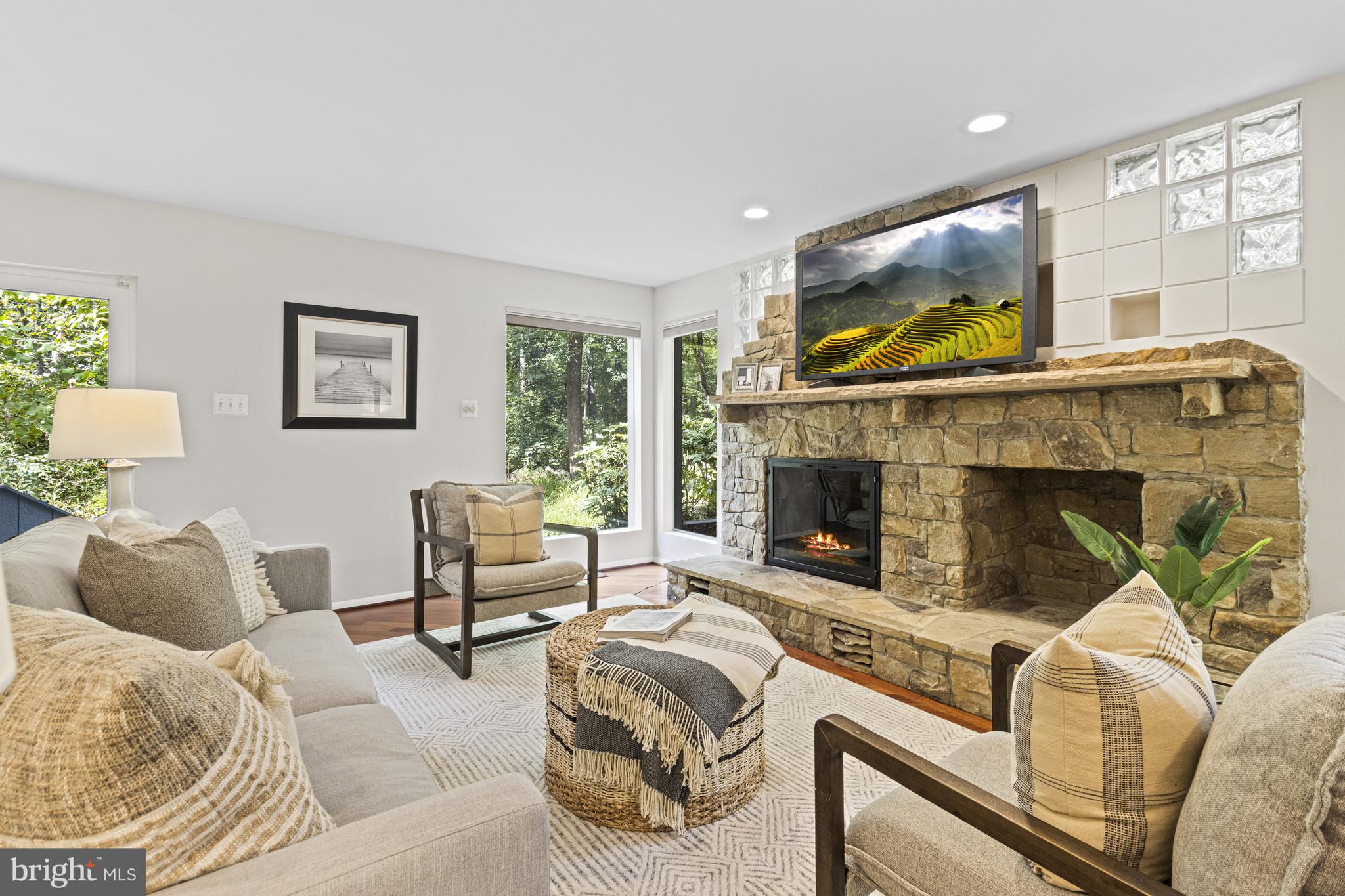 DEWEY PARK - Residential