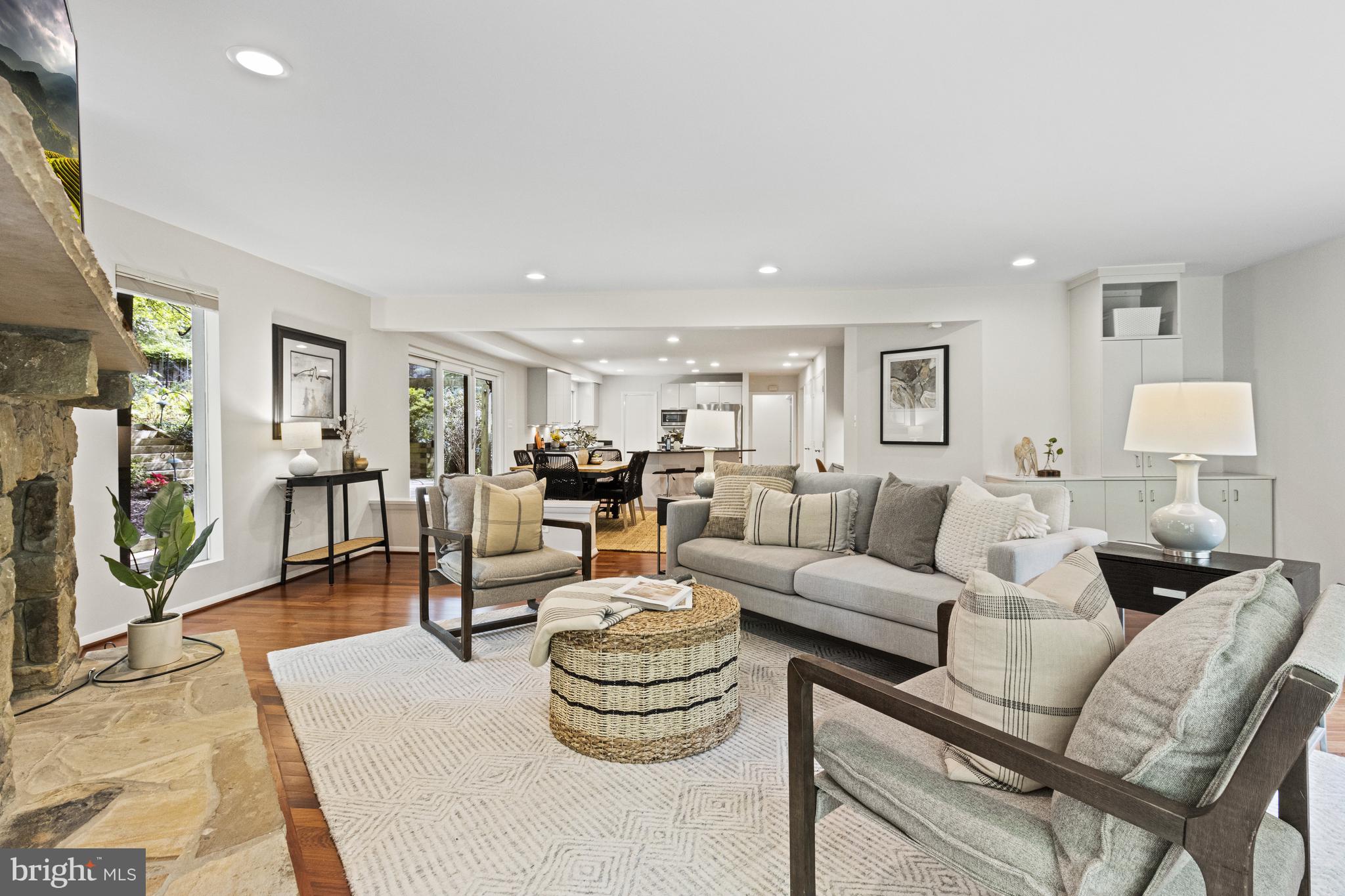 DEWEY PARK - Residential