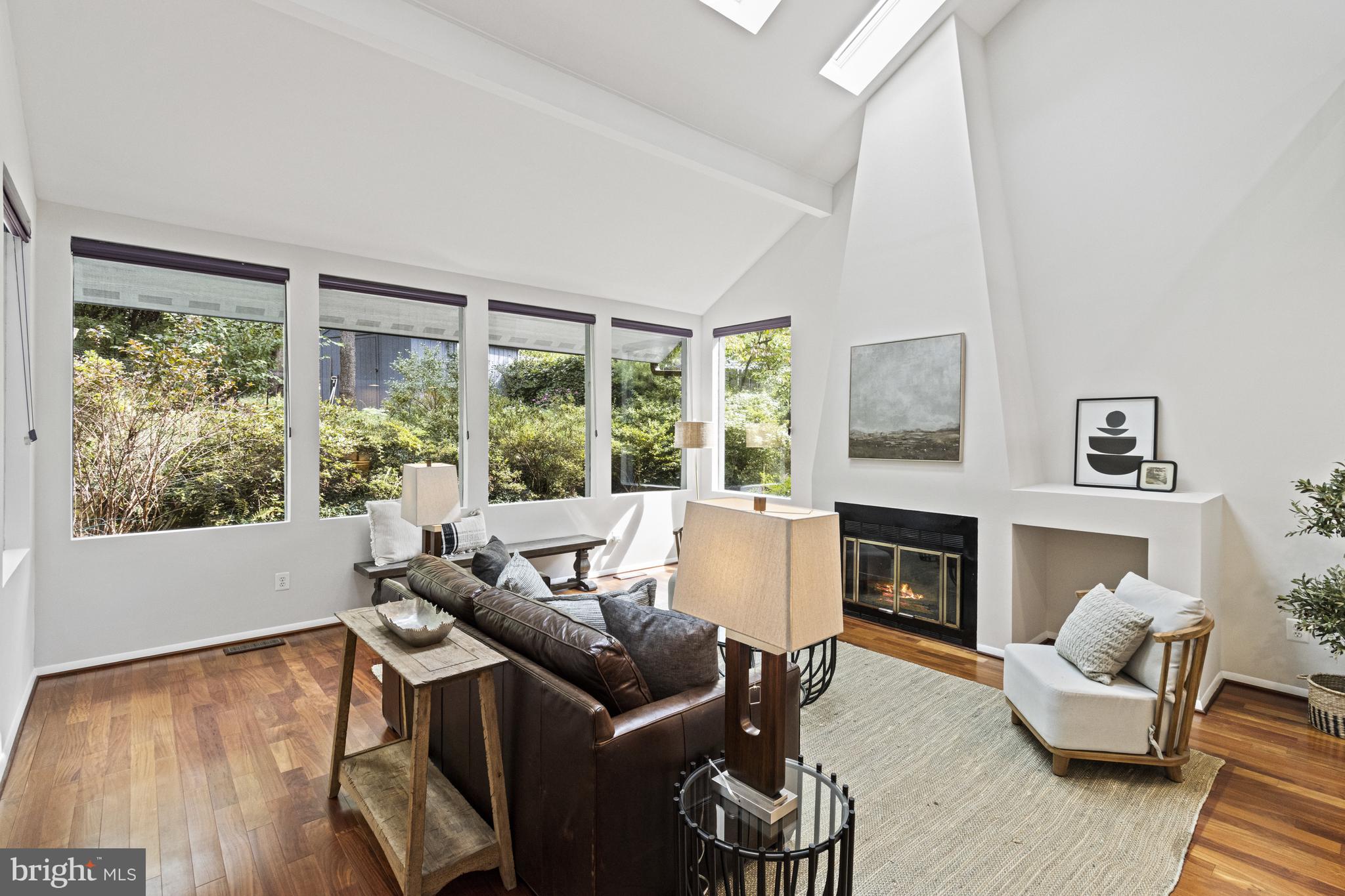 DEWEY PARK - Residential