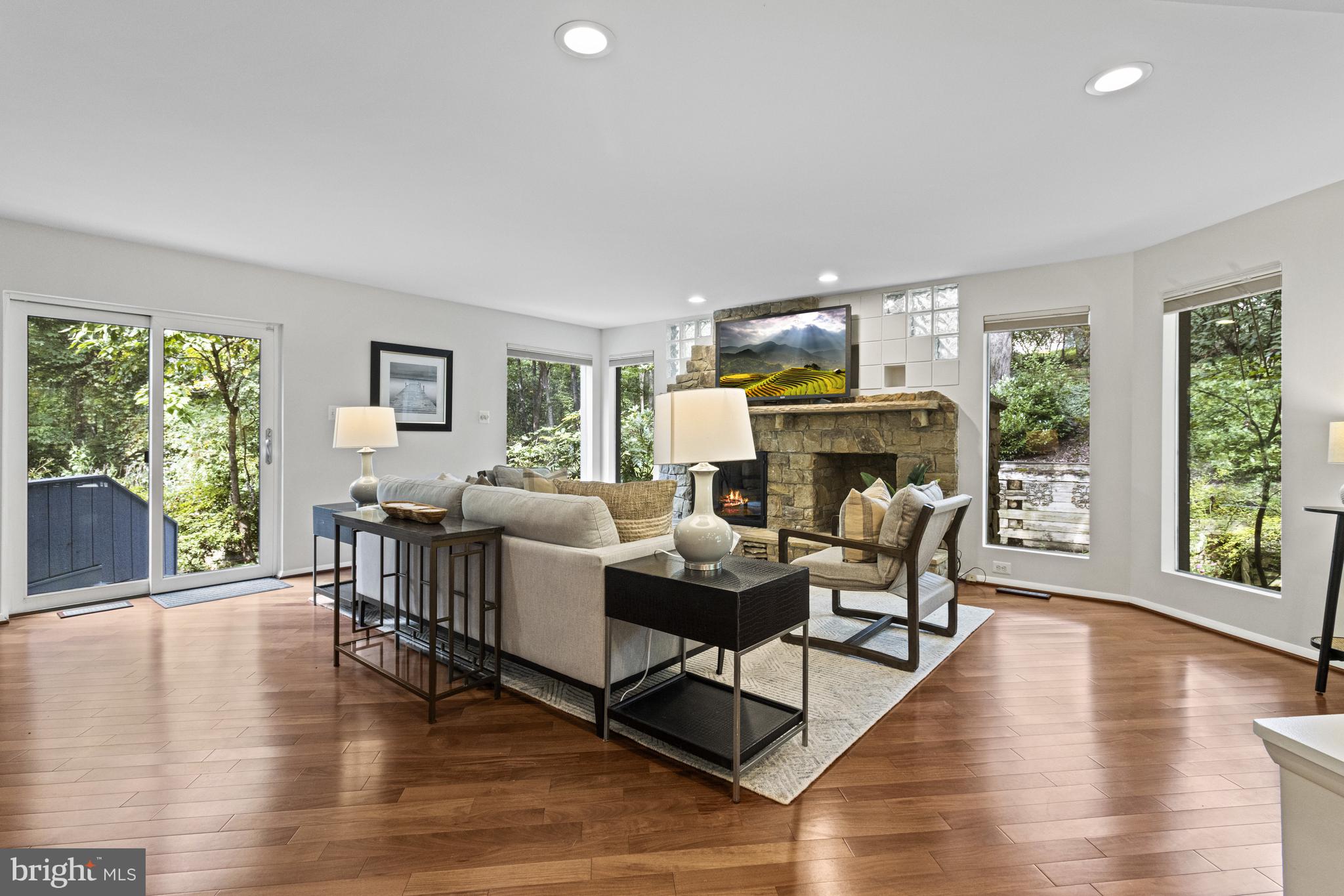 DEWEY PARK - Residential