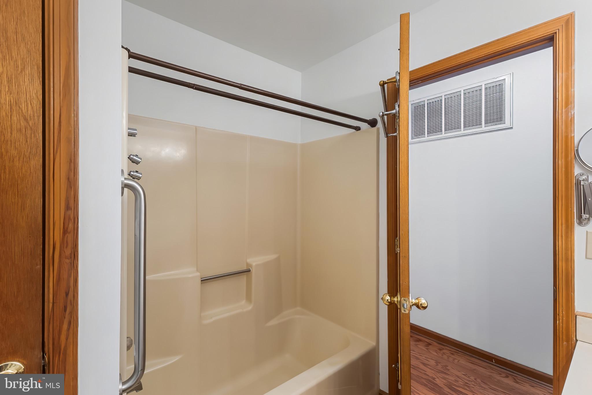 ROCKAWALKIN VILLAGE - Residential