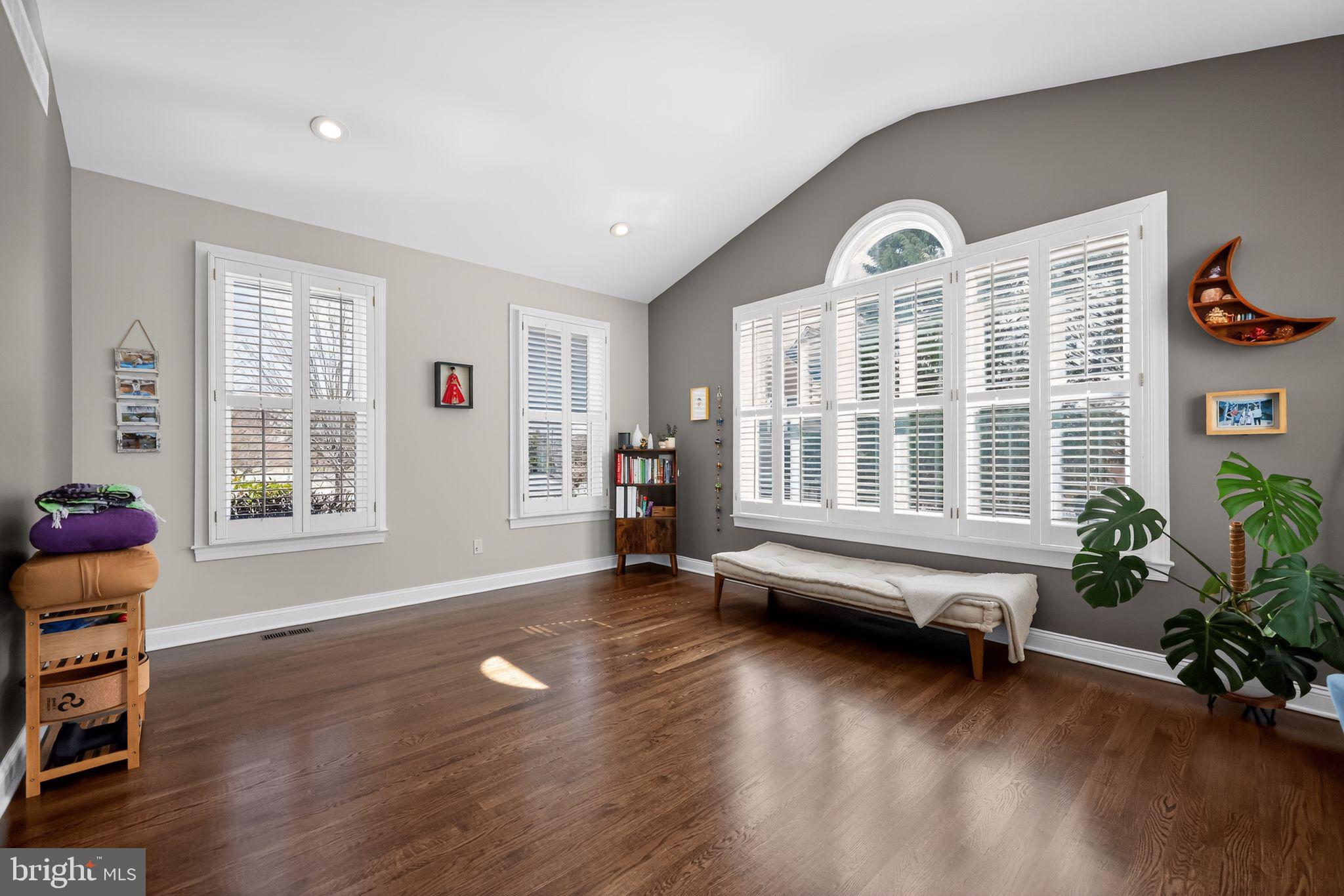 WAINWRIGHT AT WHIT - Residential