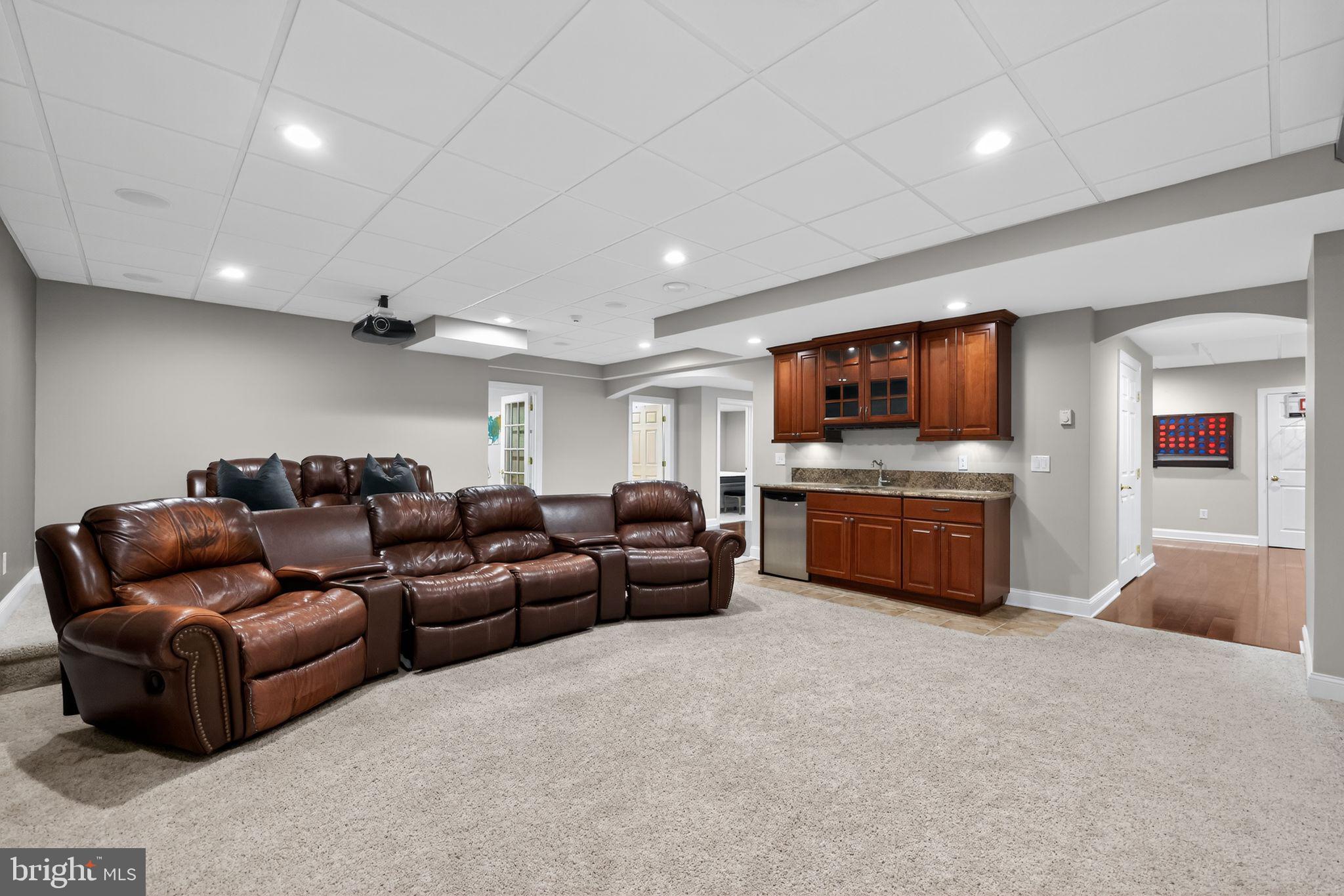 WAINWRIGHT AT WHIT - Residential