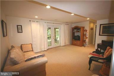 MONTCLAIR - Residential Lease