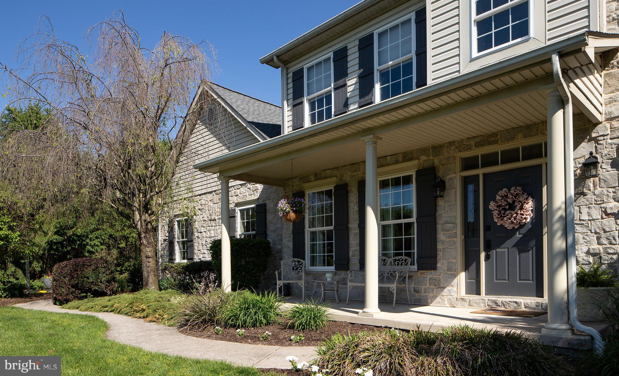 114 CRABAPPLE COURT