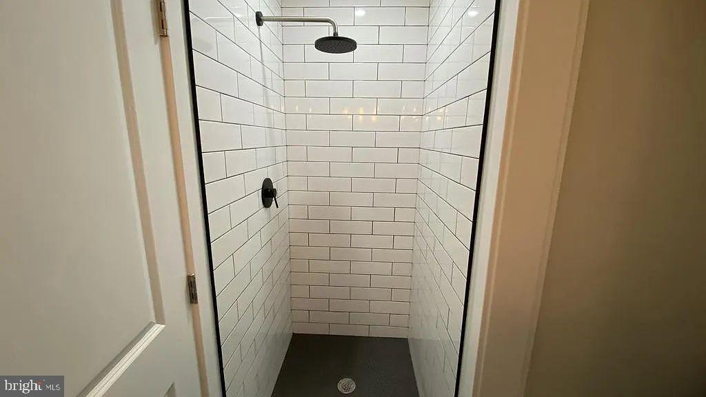 WEST PASSYUNK - Residential Lease