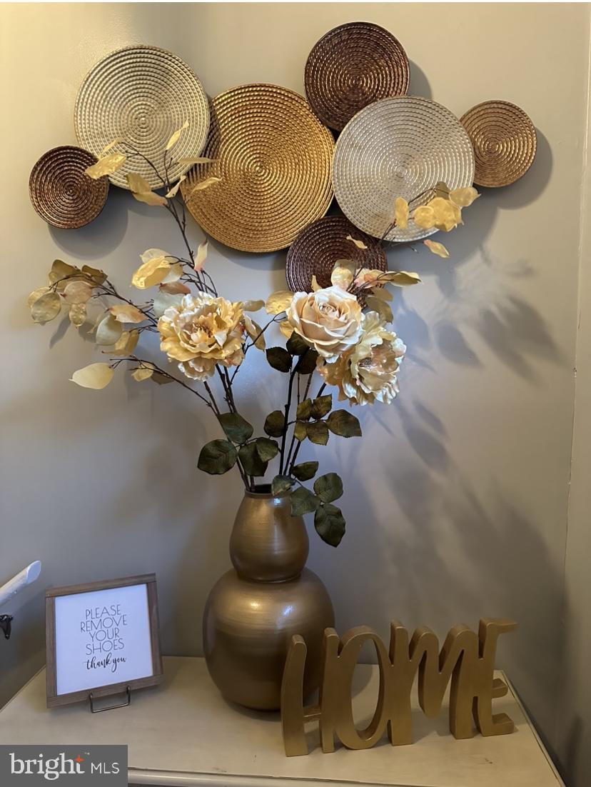 SHERMANS HILL - Residential