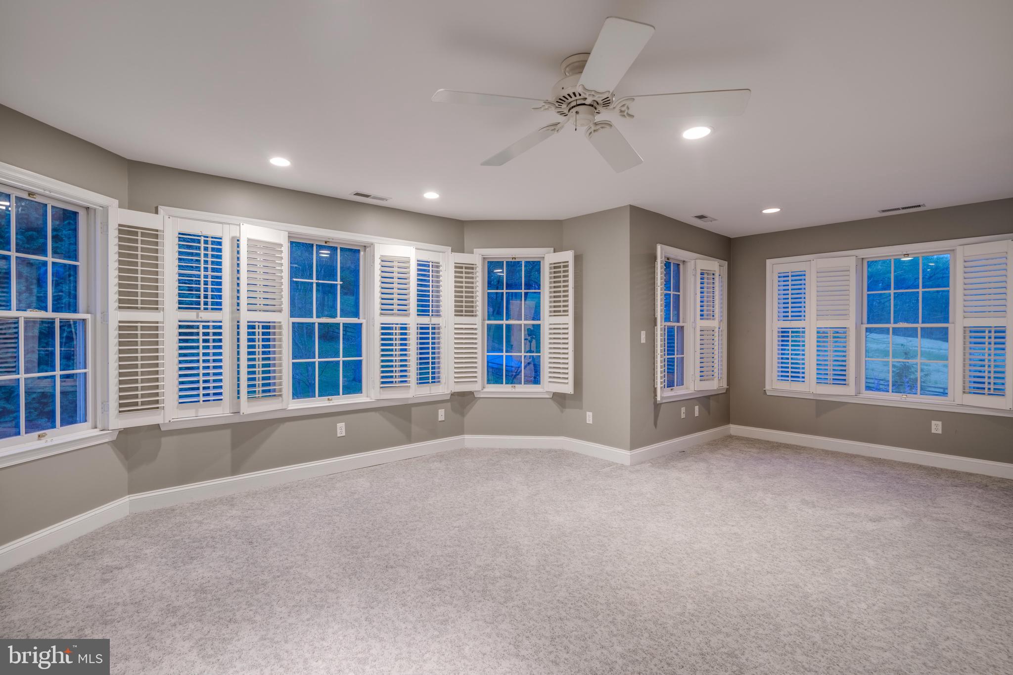 WORTHINGTON VALLEY - Residential