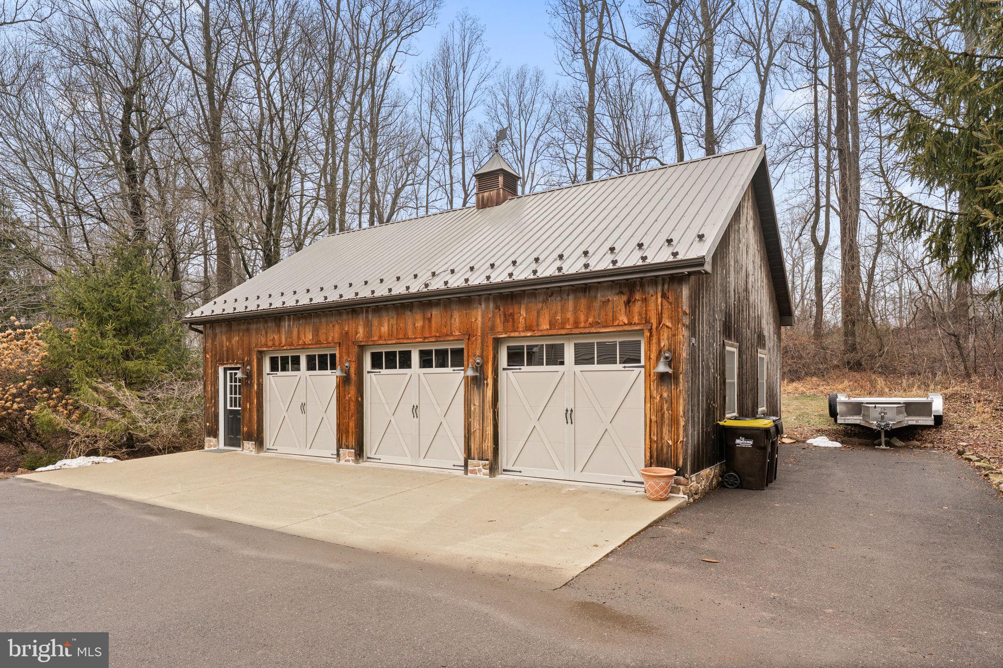 2881 CHESTNUT HILL ROAD