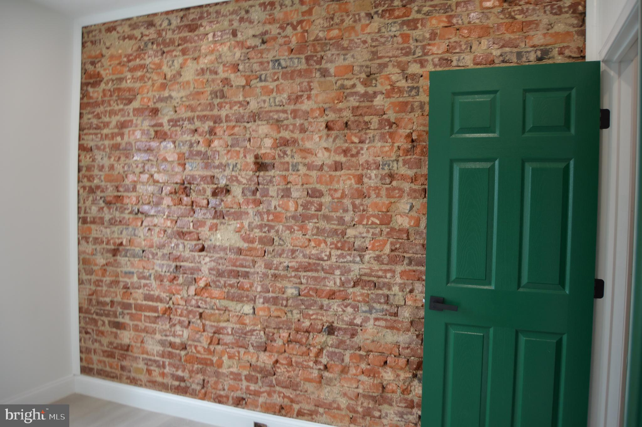 WEST OAK LANE - Residential Lease